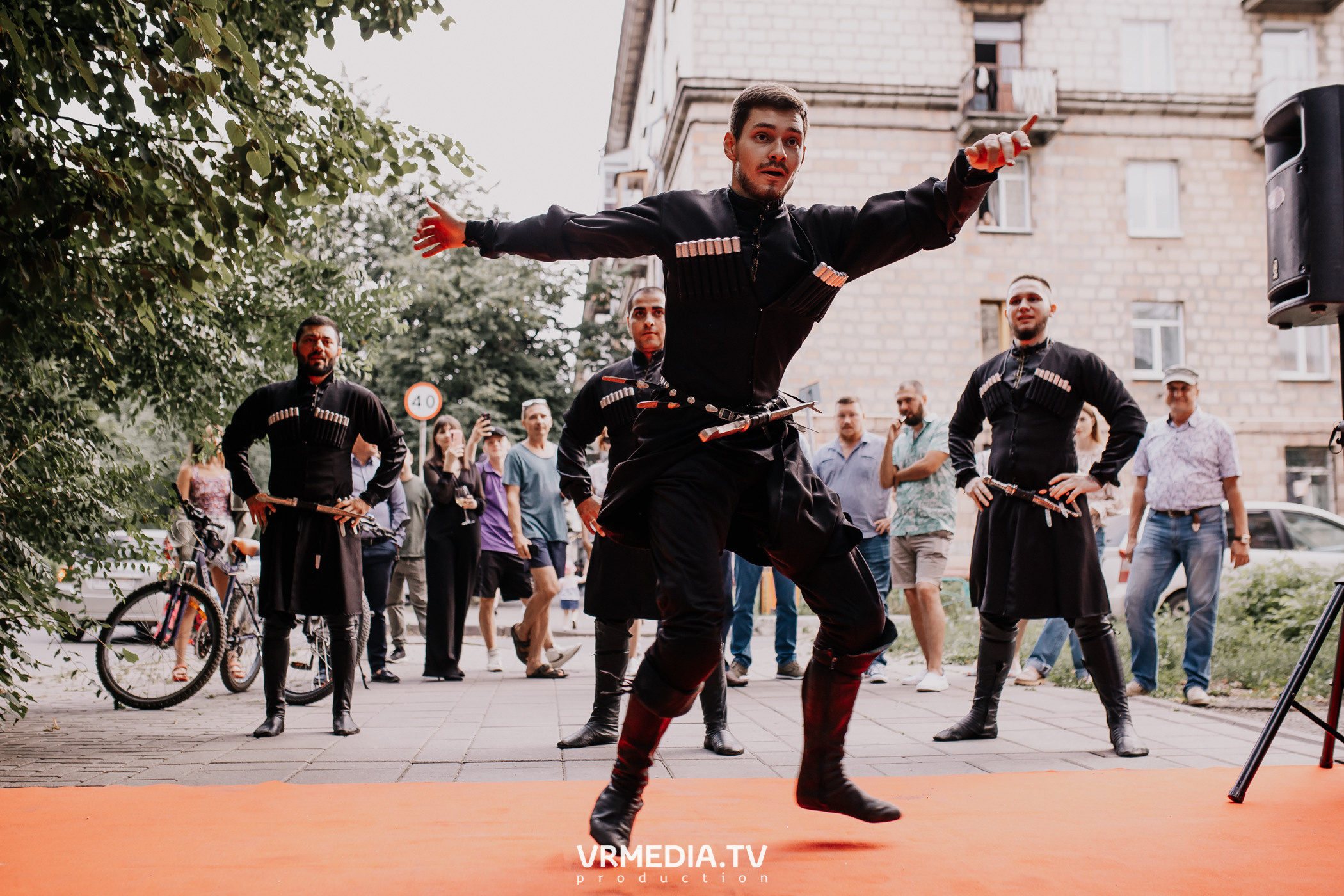 День рождения ресторана «Батоно Хинкали»