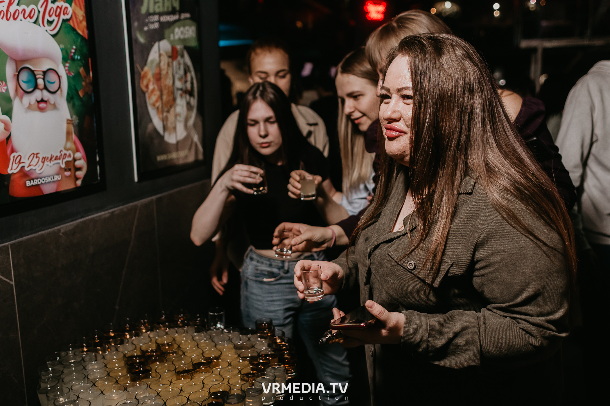 Выходные в баре «DOSKI»