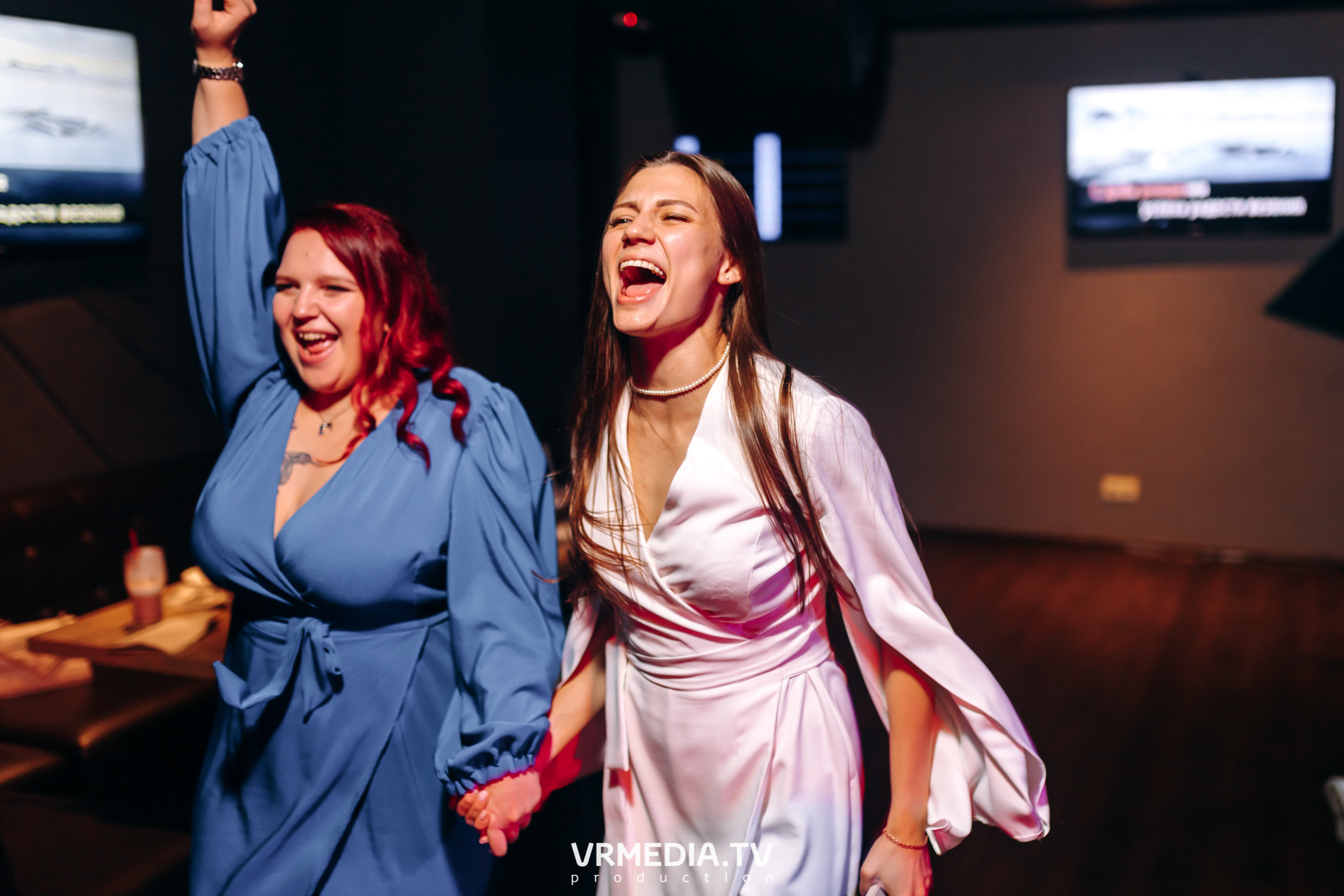 Выходные в баре «DOSKI»