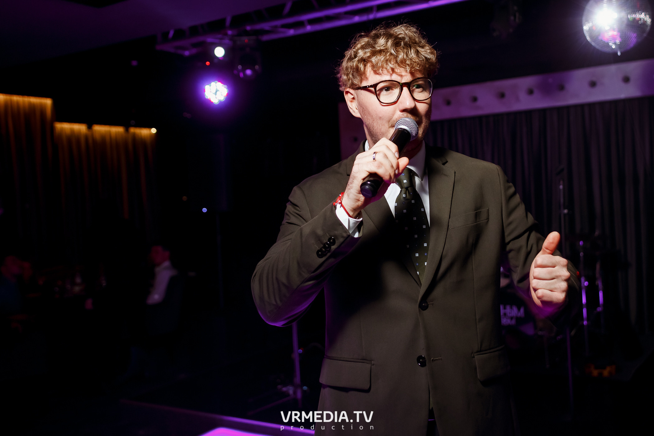 Выходные в караоке-баре «Volna»