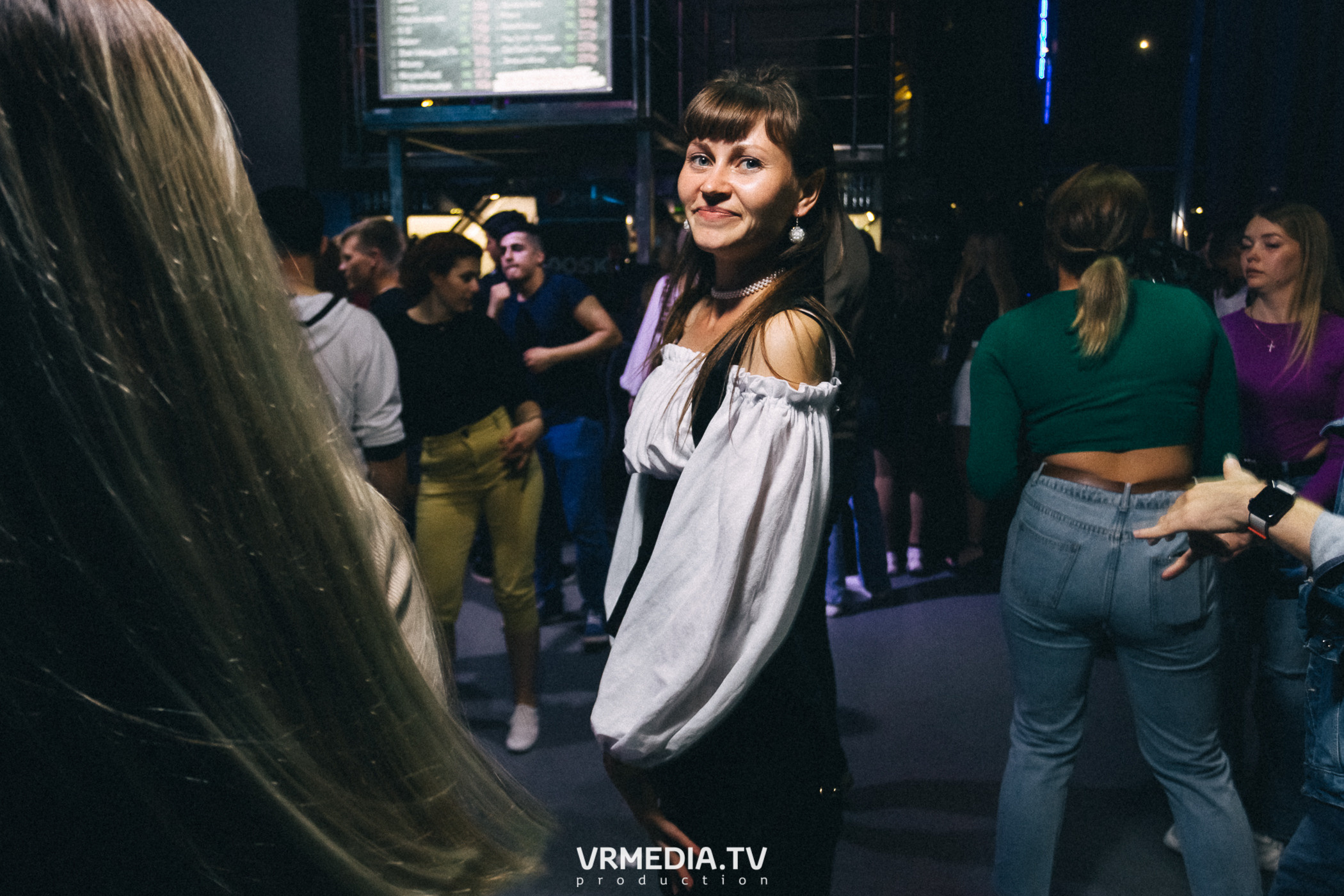 Выходные в баре «DOSKI»