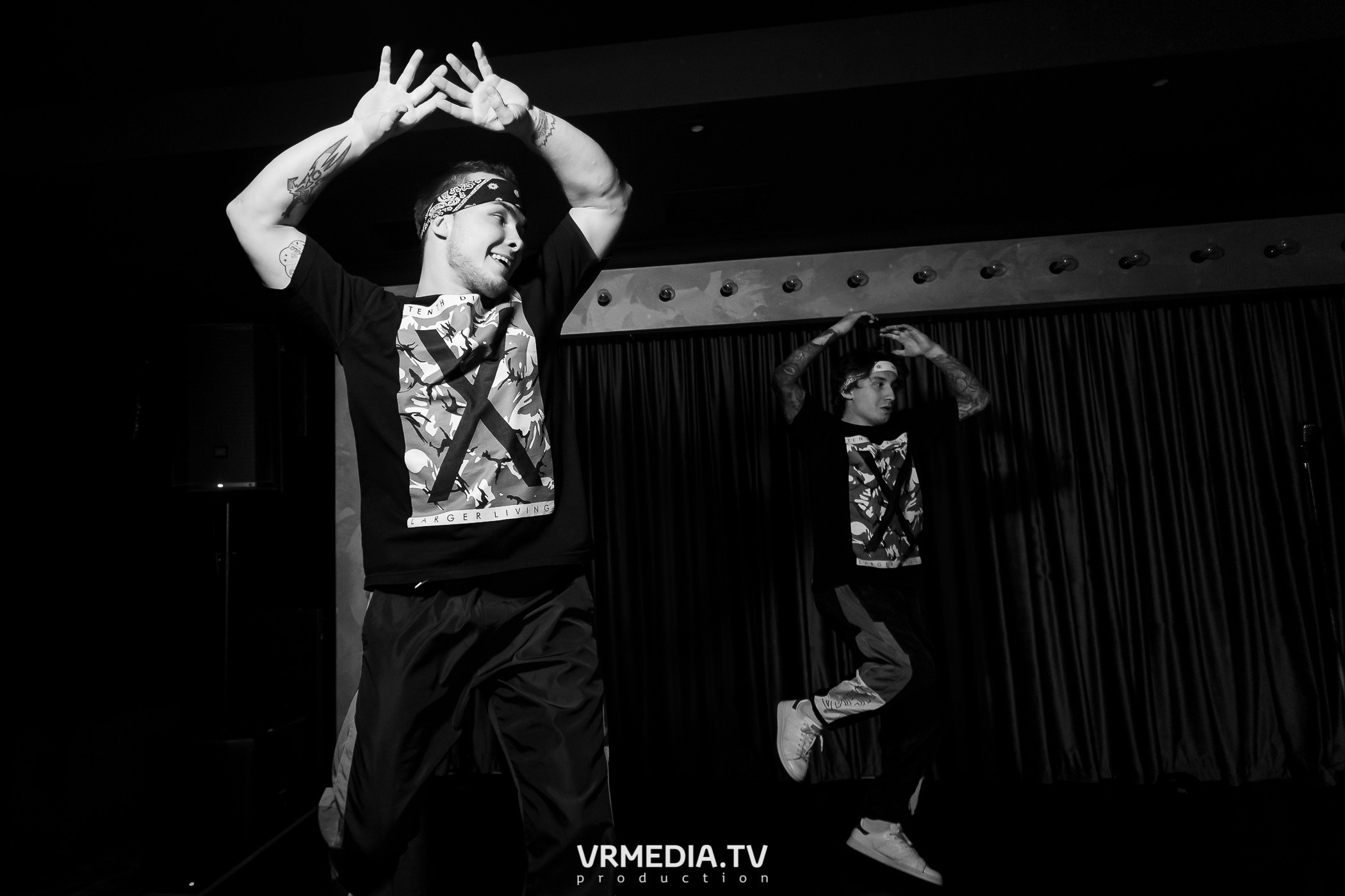 Выходные в караоке-баре «Volna»