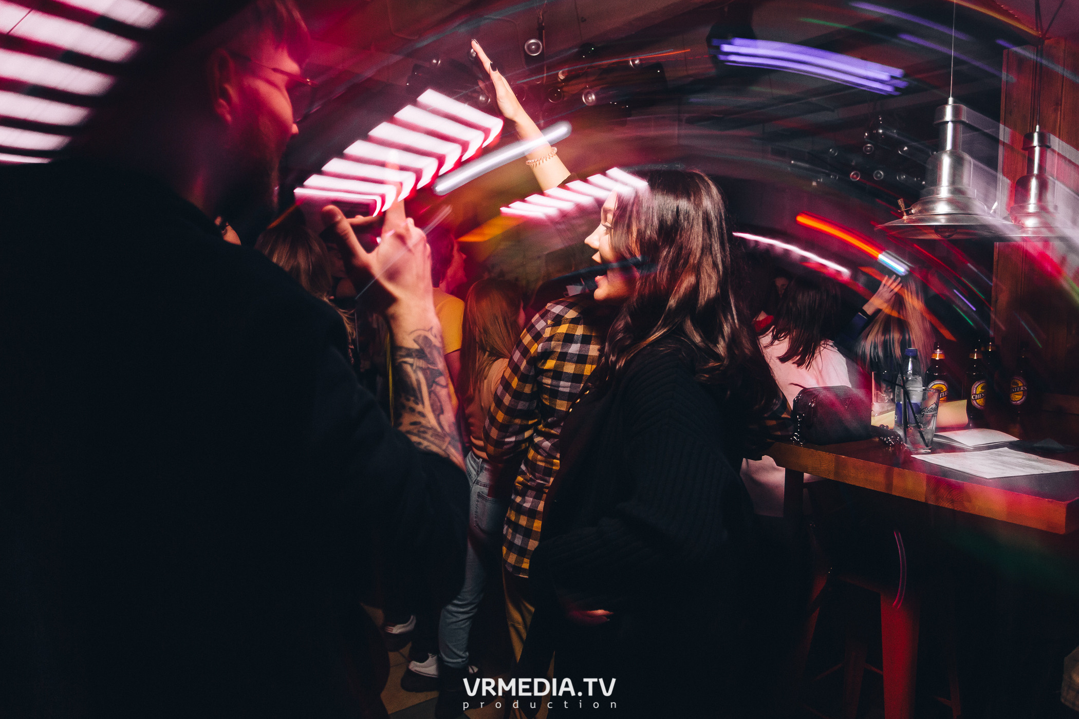 Выходные в баре «Cosmo»