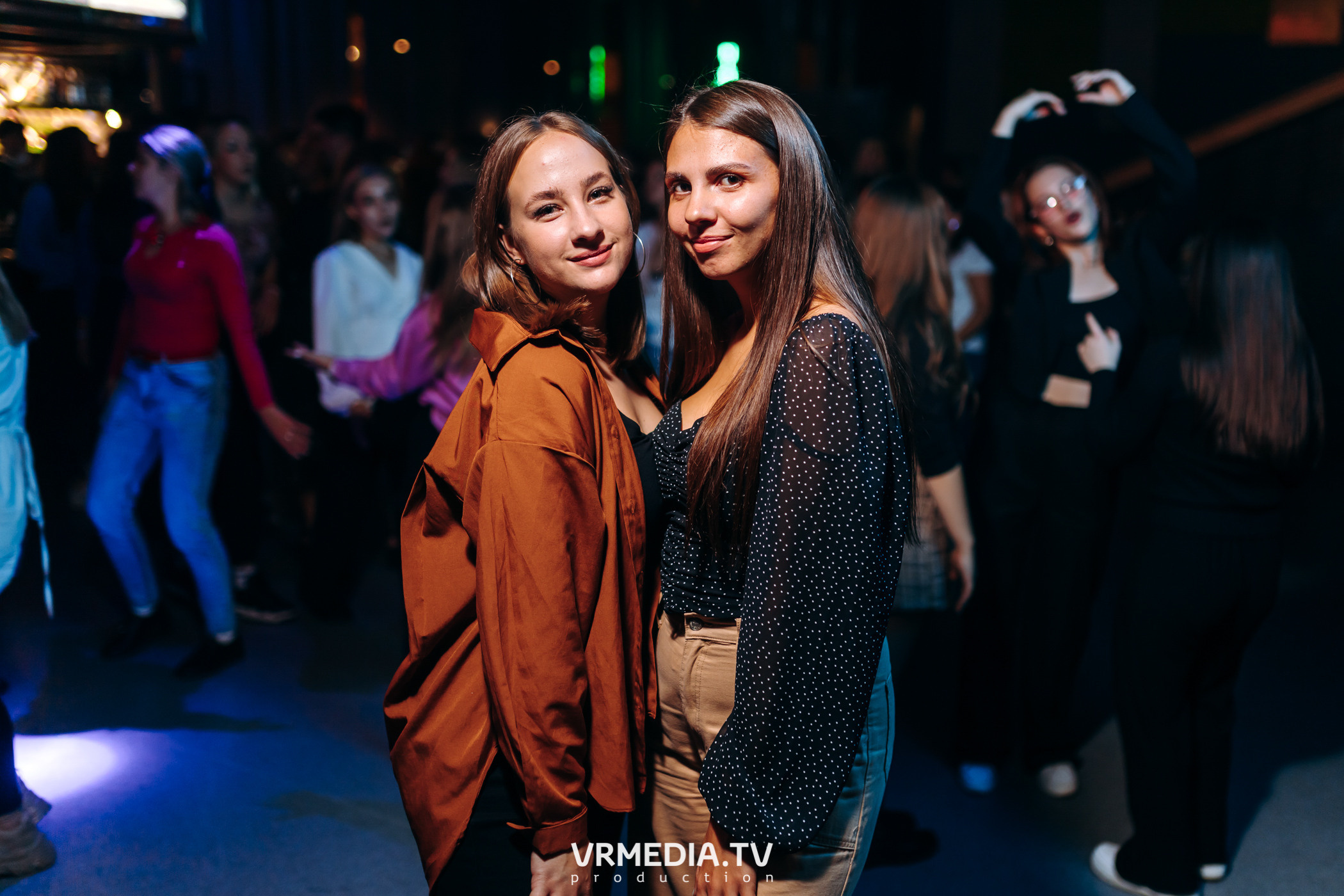 Выходные в баре «DOSKI»