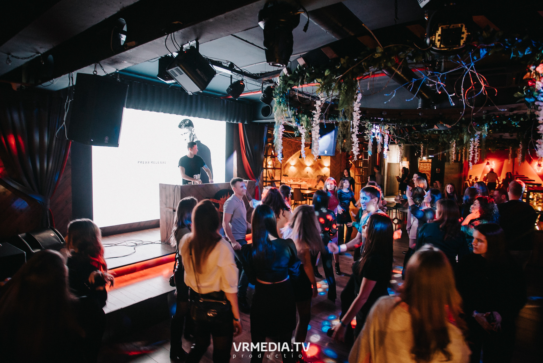 #ЖАРКИЕДНИИНОЧИ в гриль-баре «Жара»