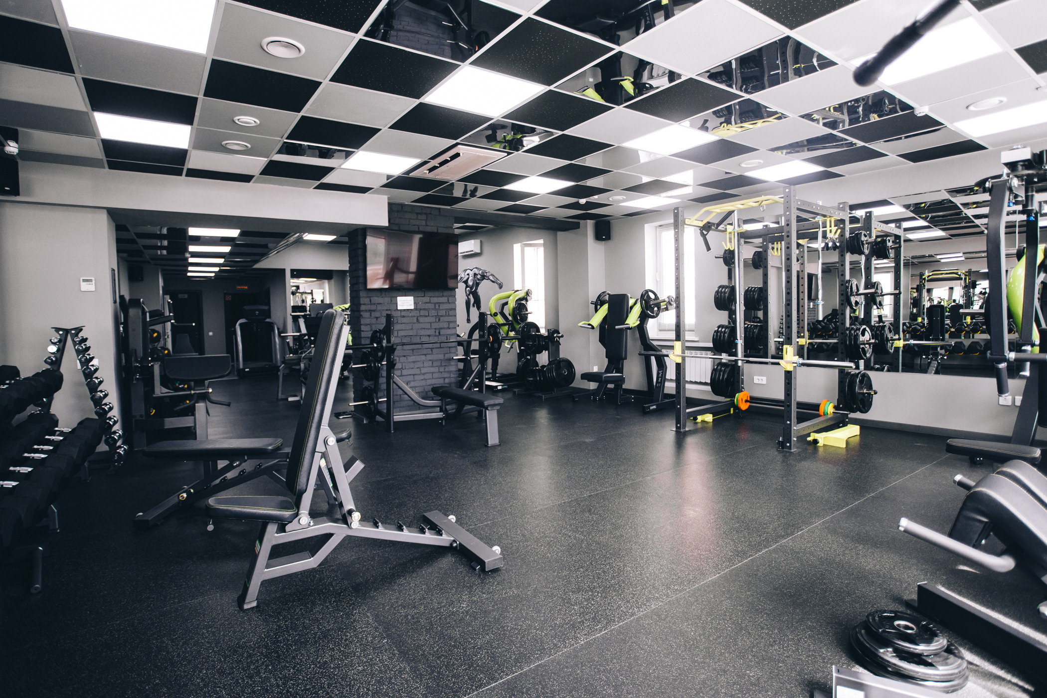 Тренажёрный зал «GO GYM»