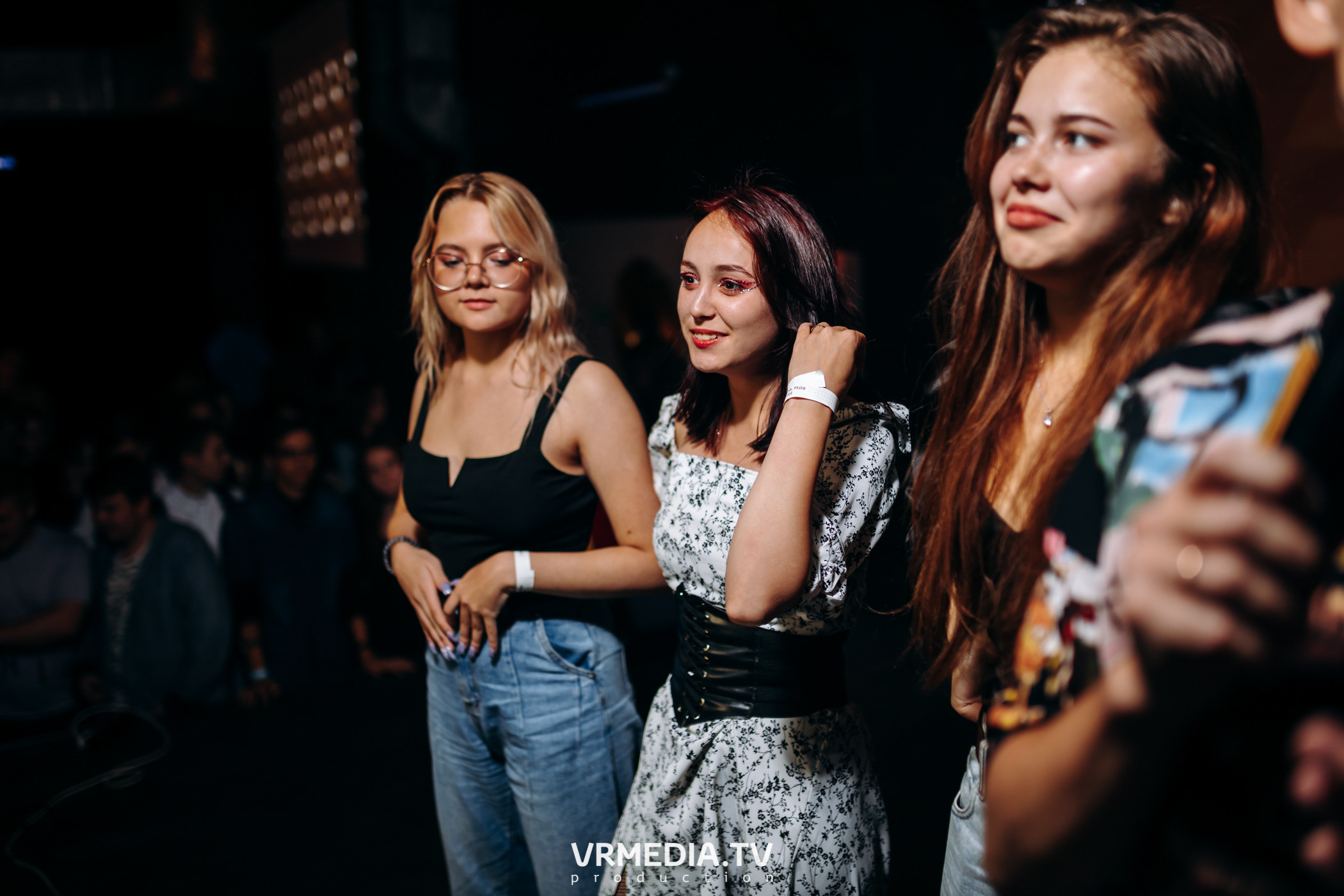 Ночь, Рейв и Мед