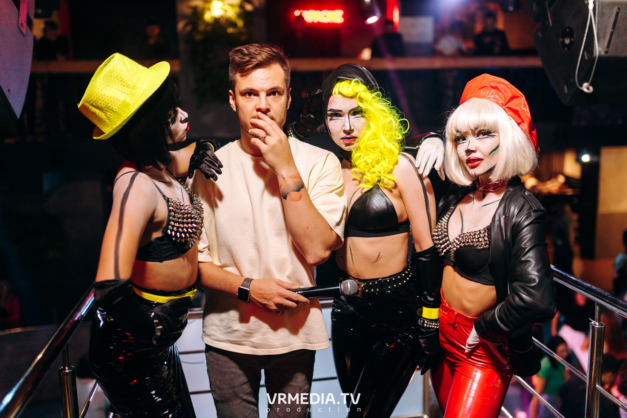 Выходные в баре «DOSKI»