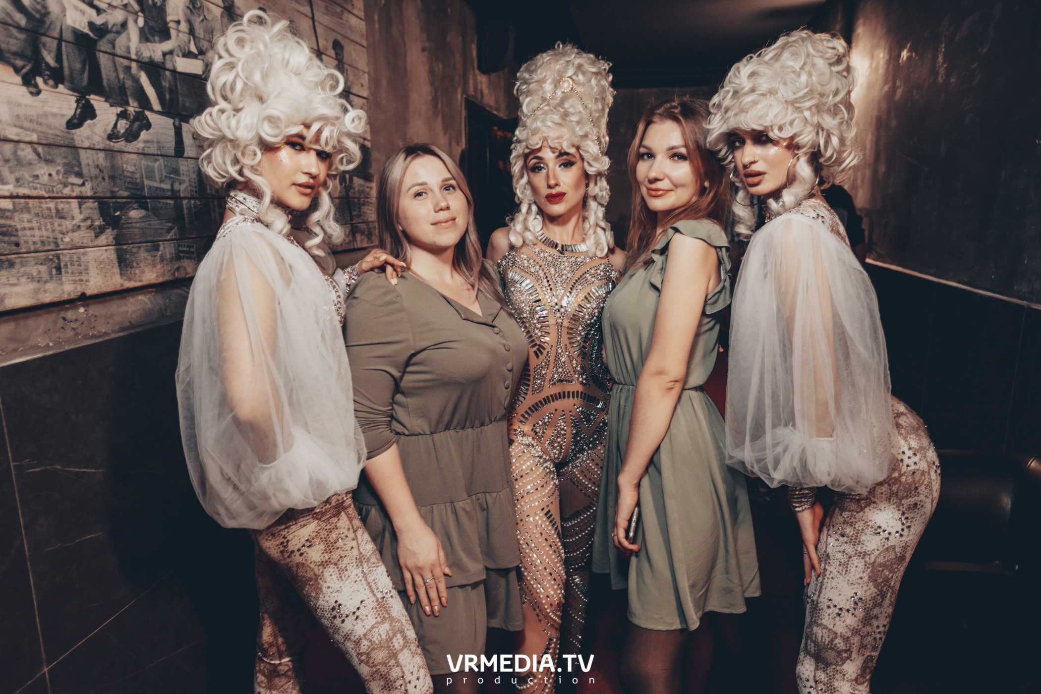 Выходные в баре «DOSKI»