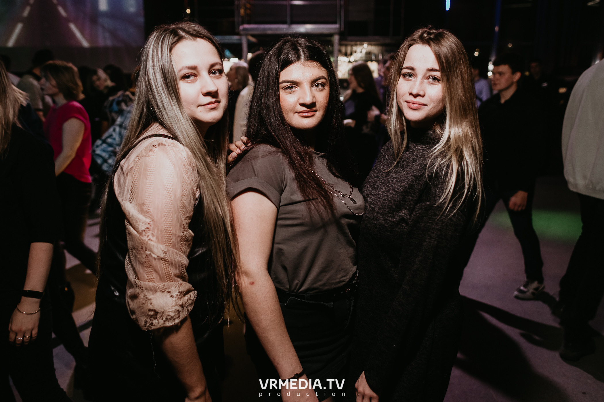 Выходные в баре «DOSKI»