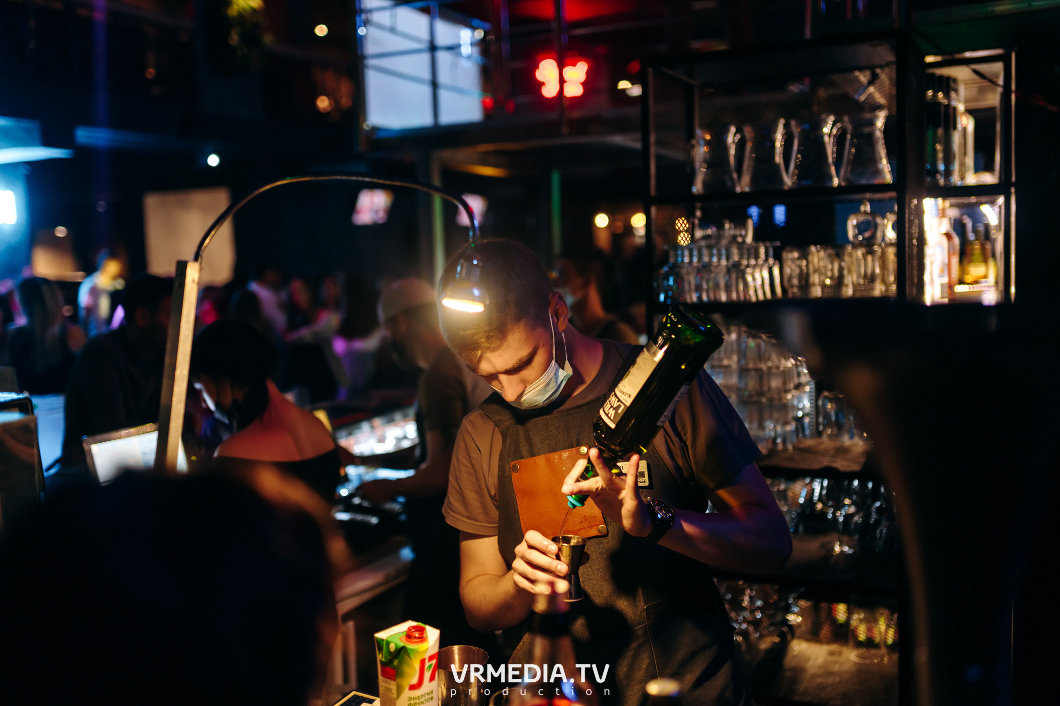 Выходные в баре «DOSKI»