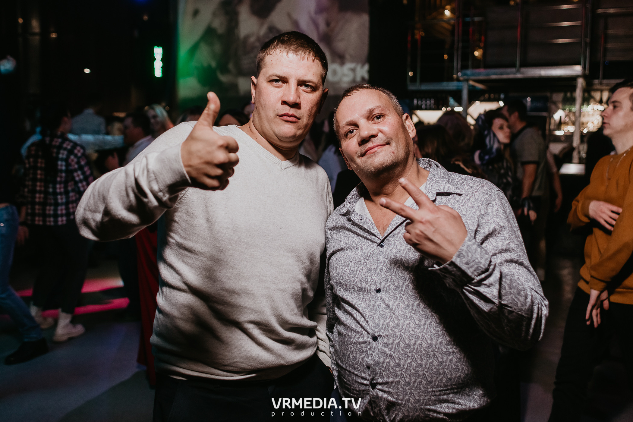 Выходные в баре «DOSKI»