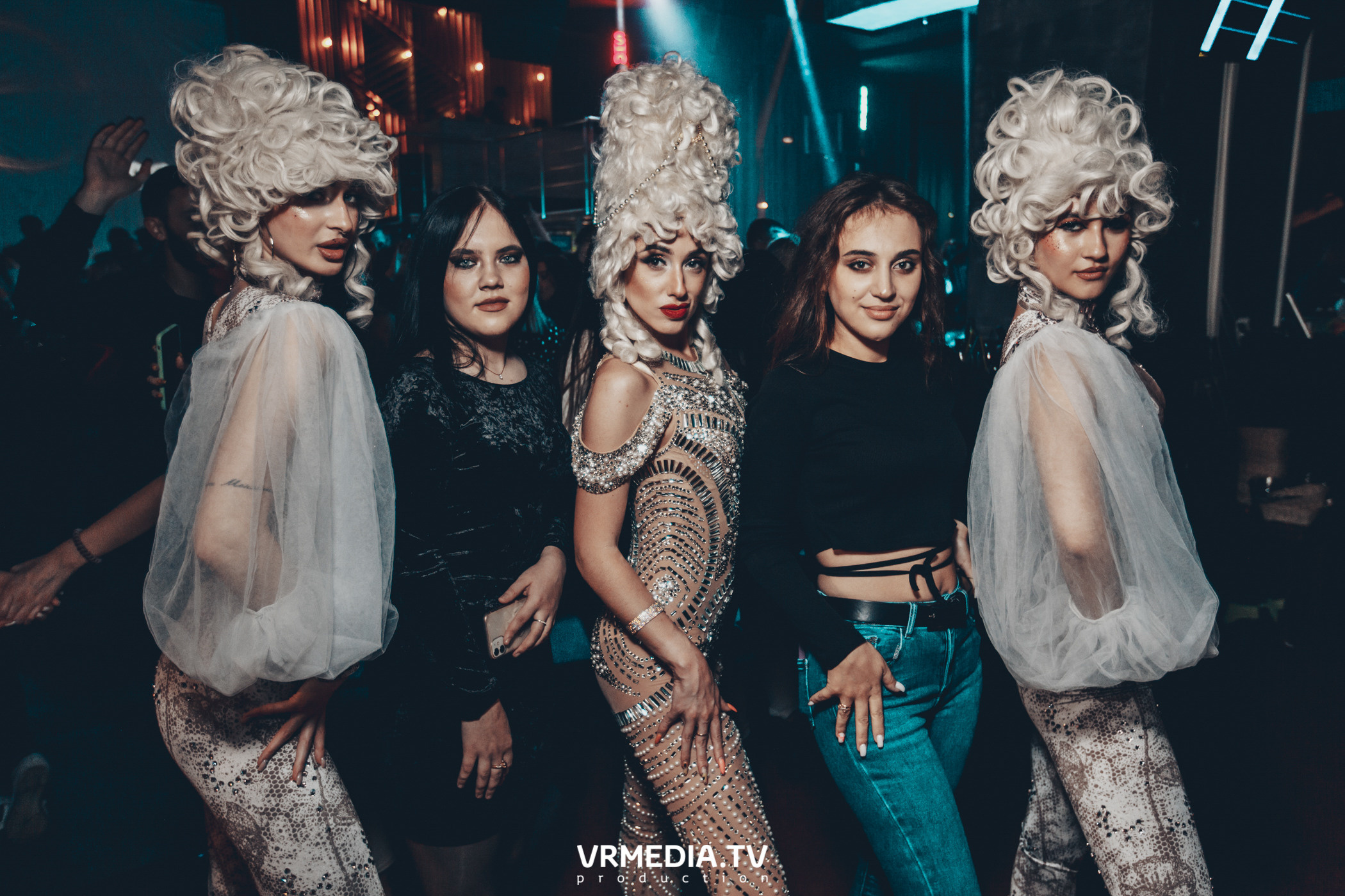 Выходные в баре «DOSKI»