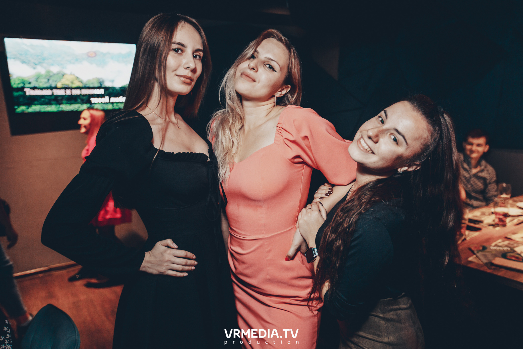 Выходные в баре «DOSKI»