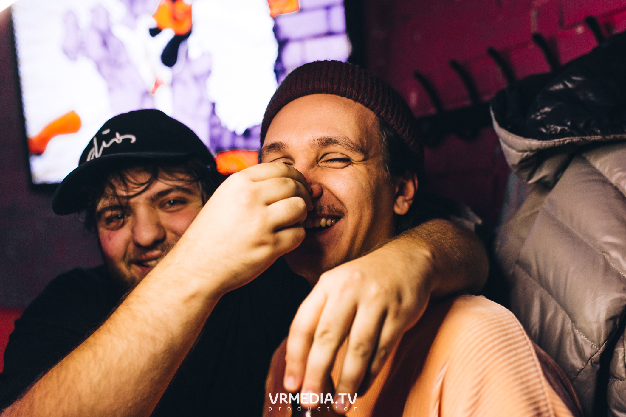 Выходные в баре «Cosmo»