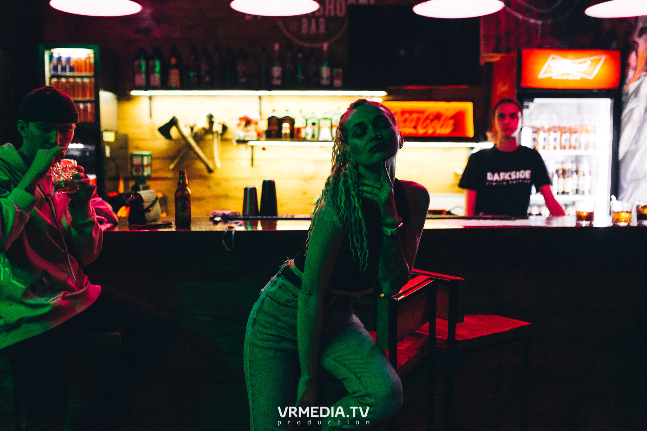 Выходные в баре «Хука Хаус»