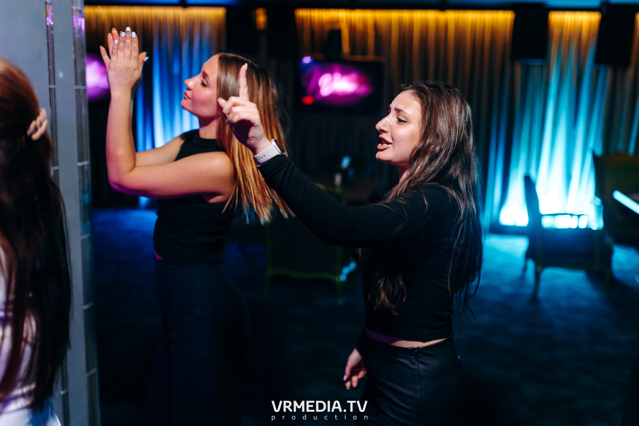 «Жуй орбит без сахара» в караоке-баре «Volna»