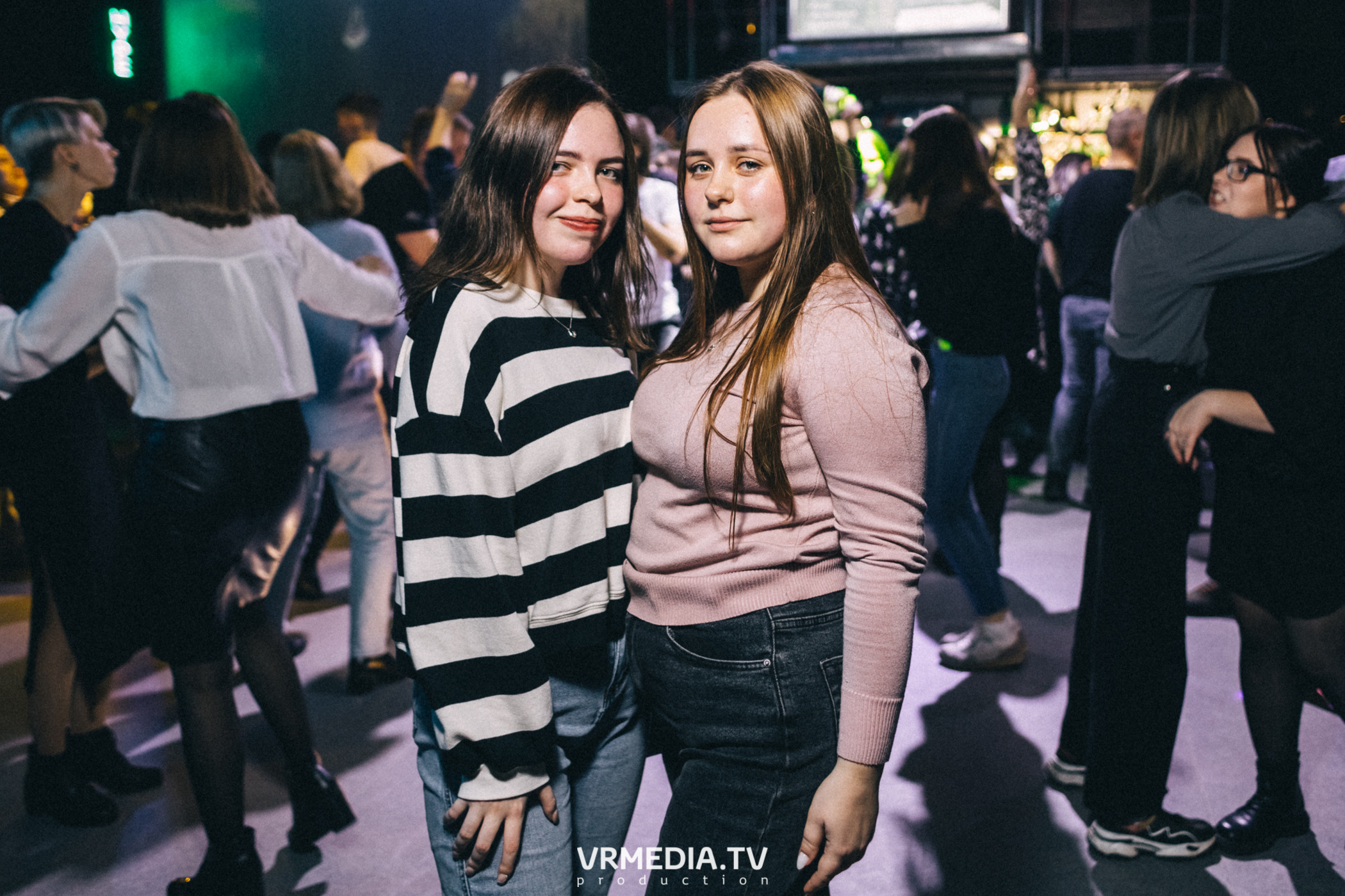 Выходные в баре «DOSKI»