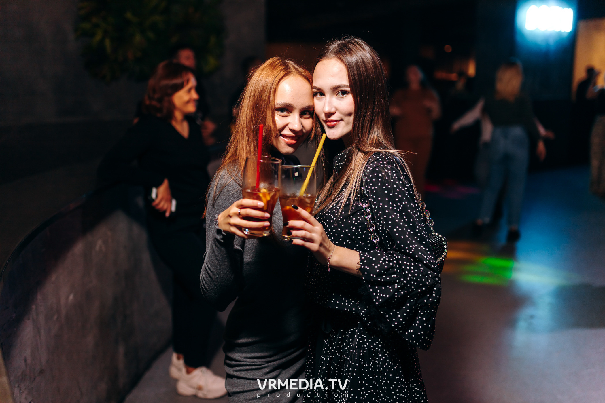 Выходные в баре «DOSKI»