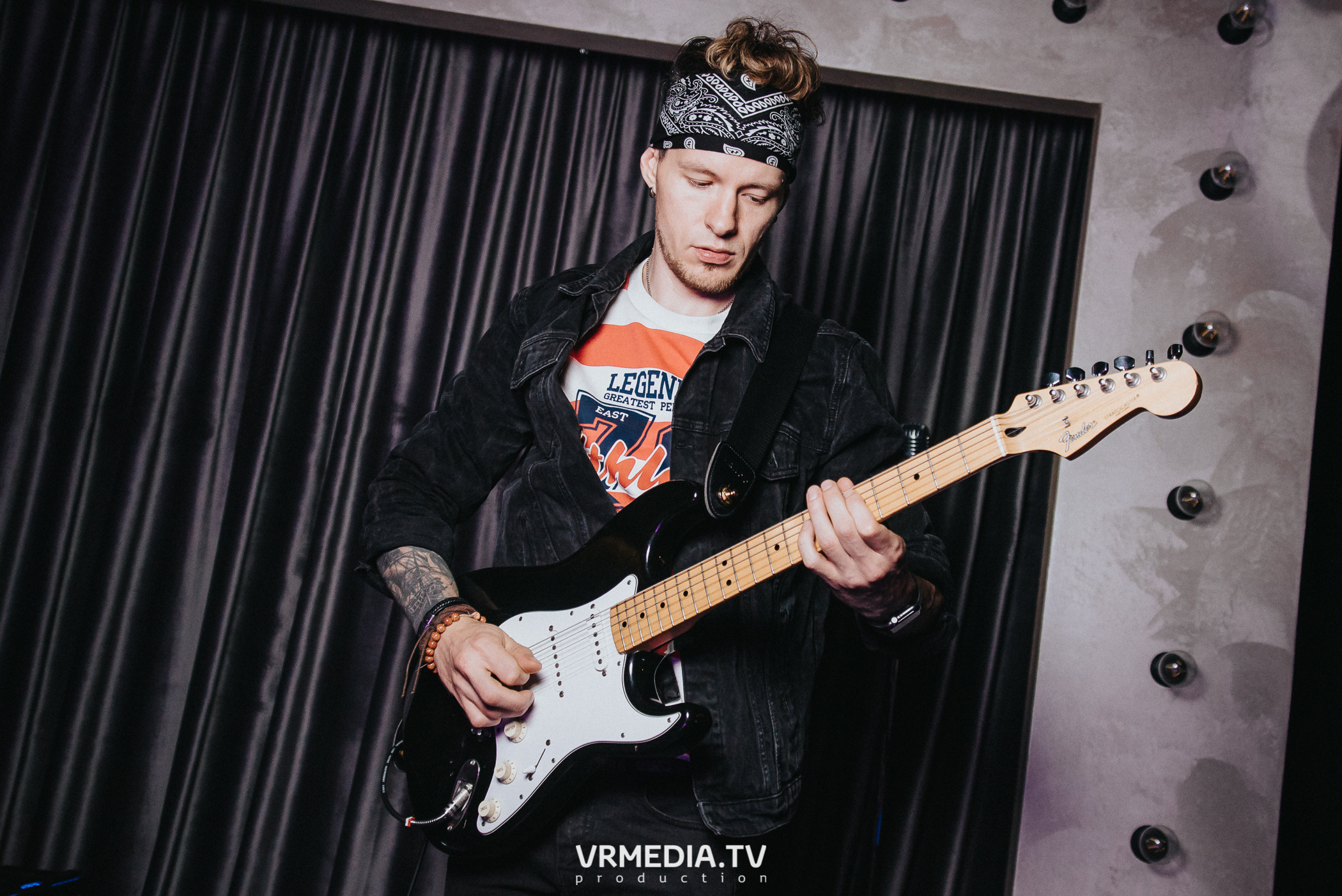 Выходные в караоке-баре «Volna»