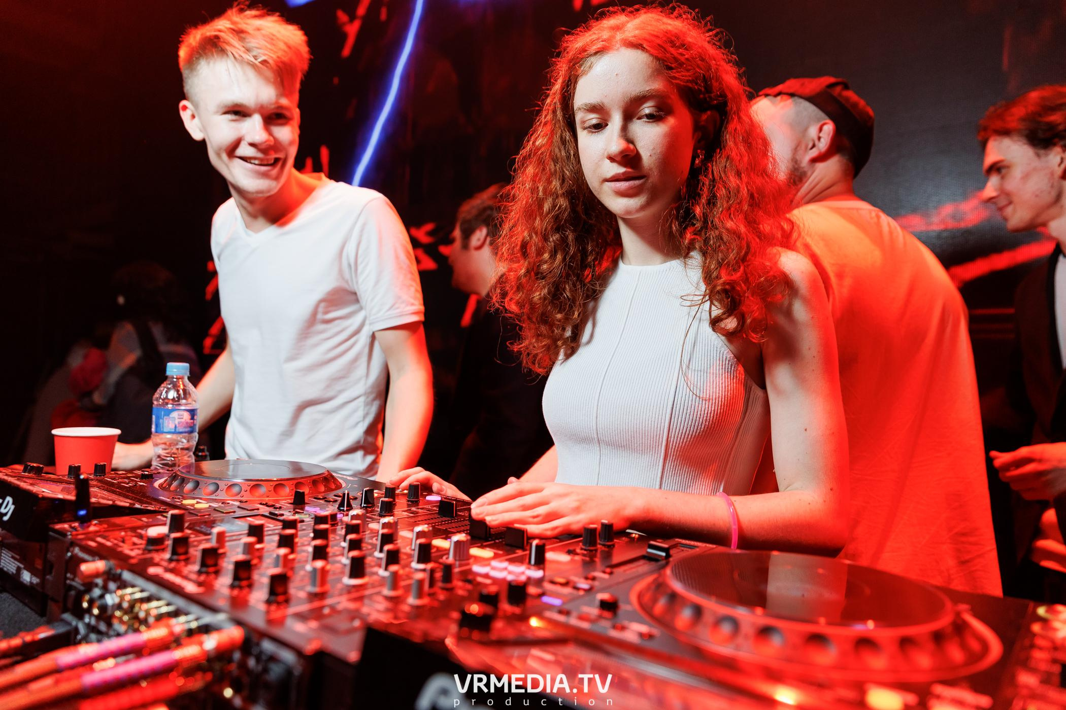 Malina Party. Внеземная любовь