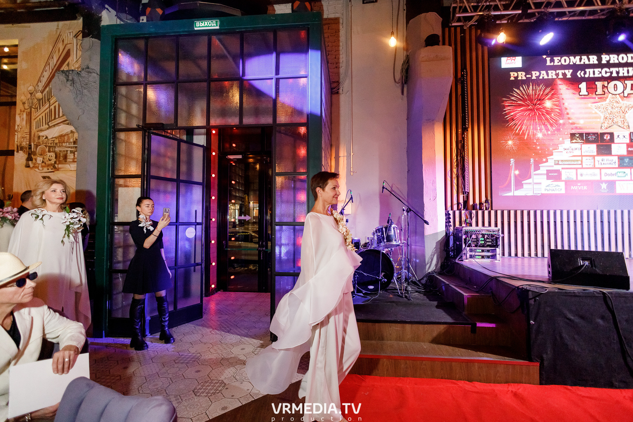 Leomar production. Лестница к славе «1 год»