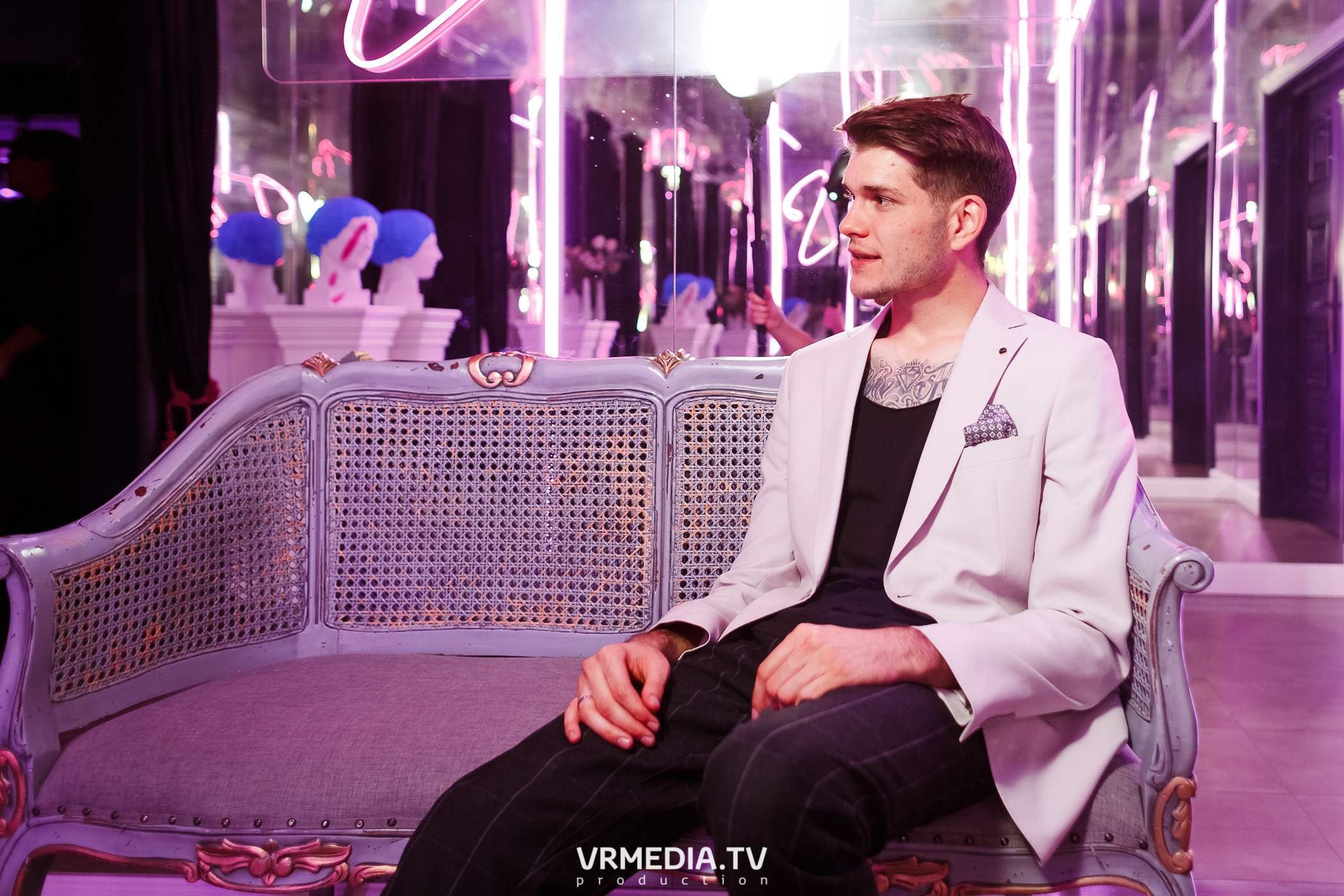 Выходные в караоке-баре «Volna»