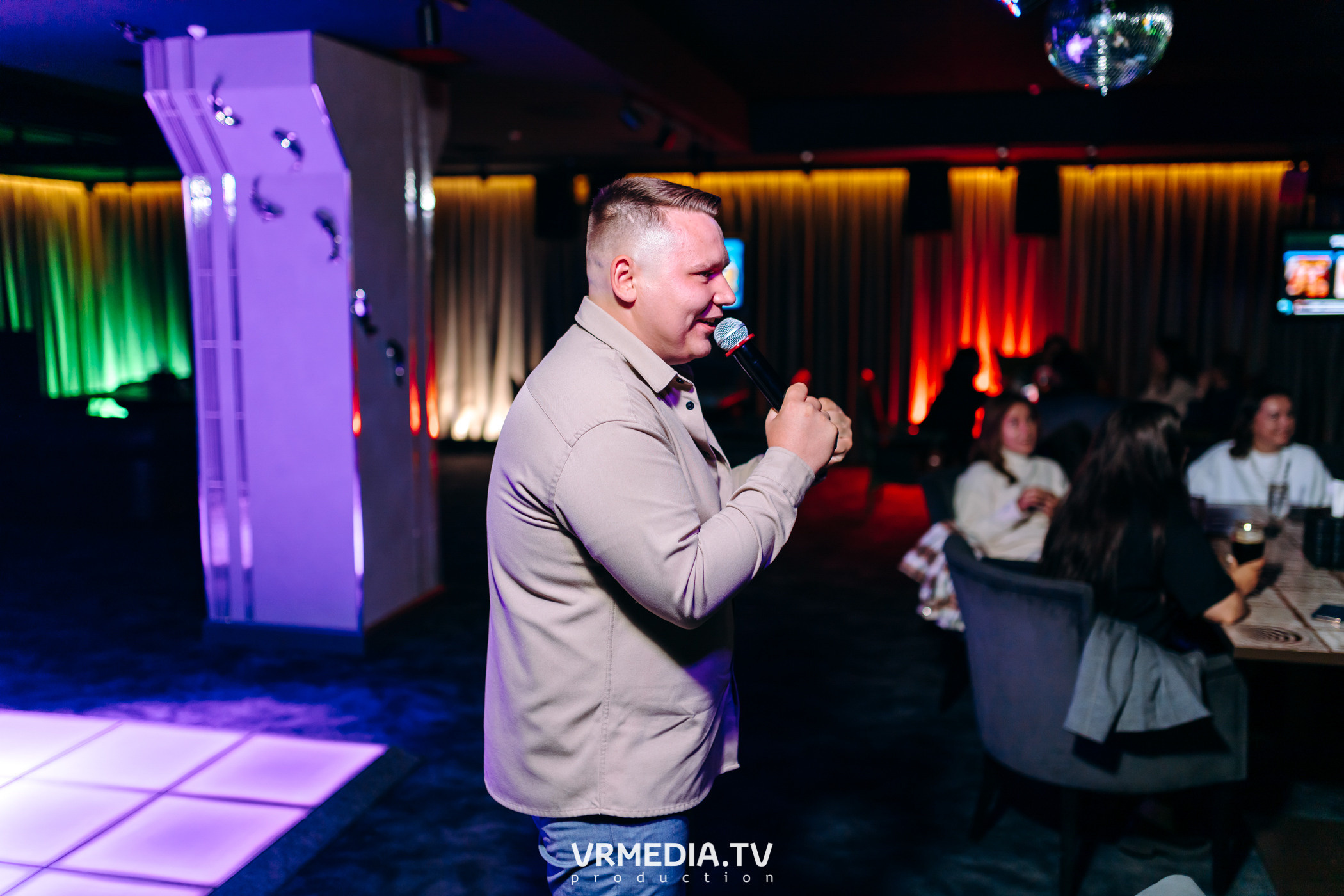 Ночь фотографии в караоке-баре «Volna»