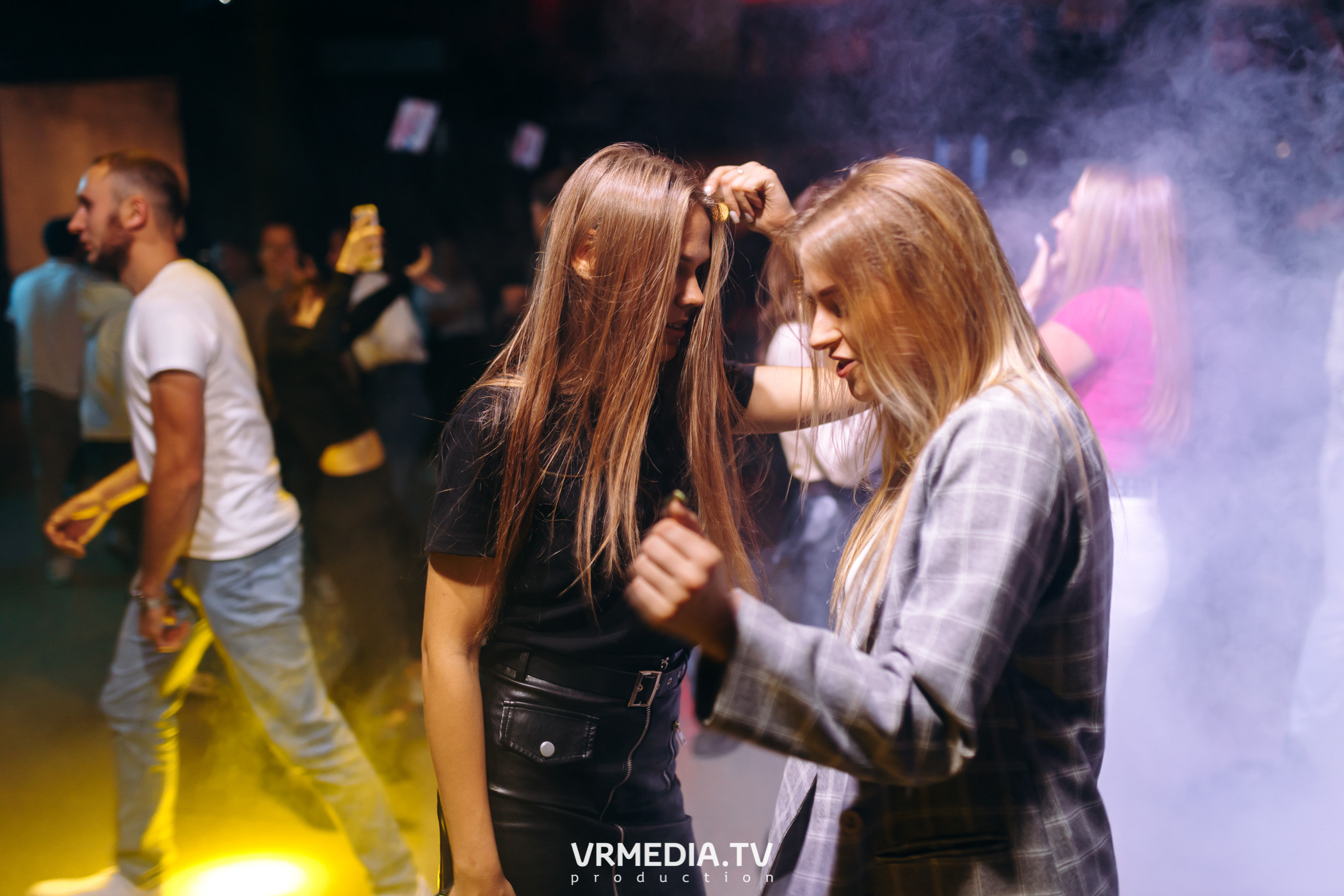 Выходные в баре «DOSKI»