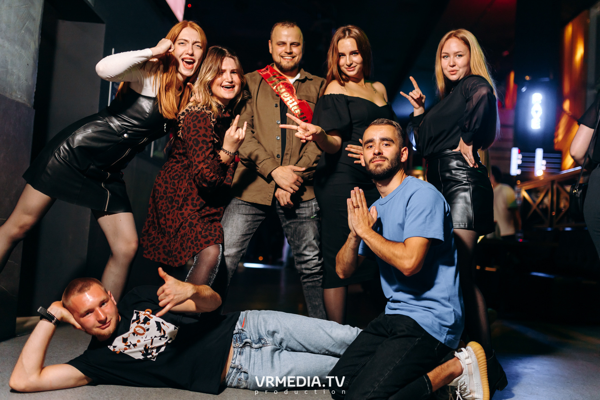 Выходные в баре «DOSKI»