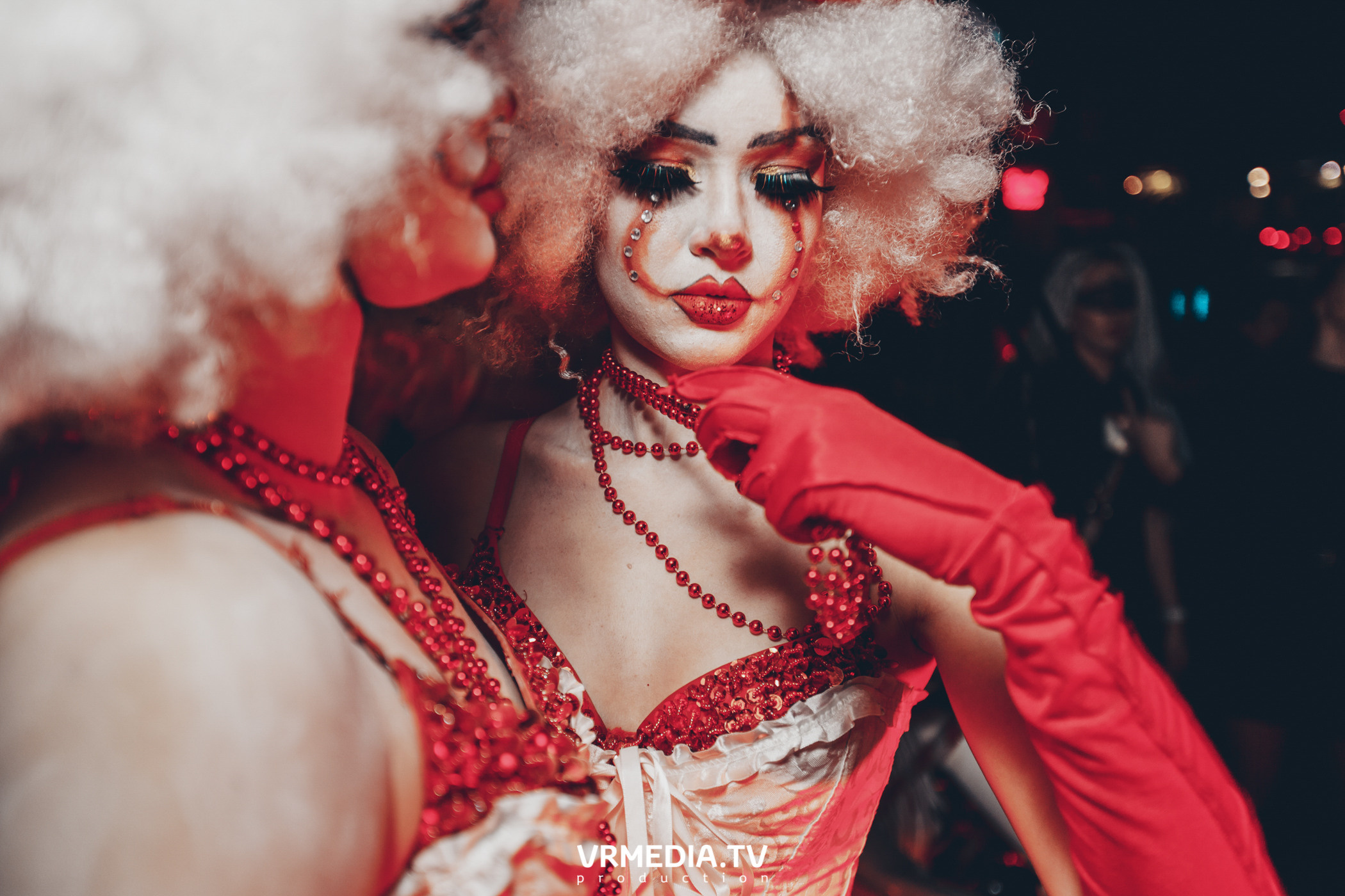 Театр мёртвых кукол в баре «DOSKI»