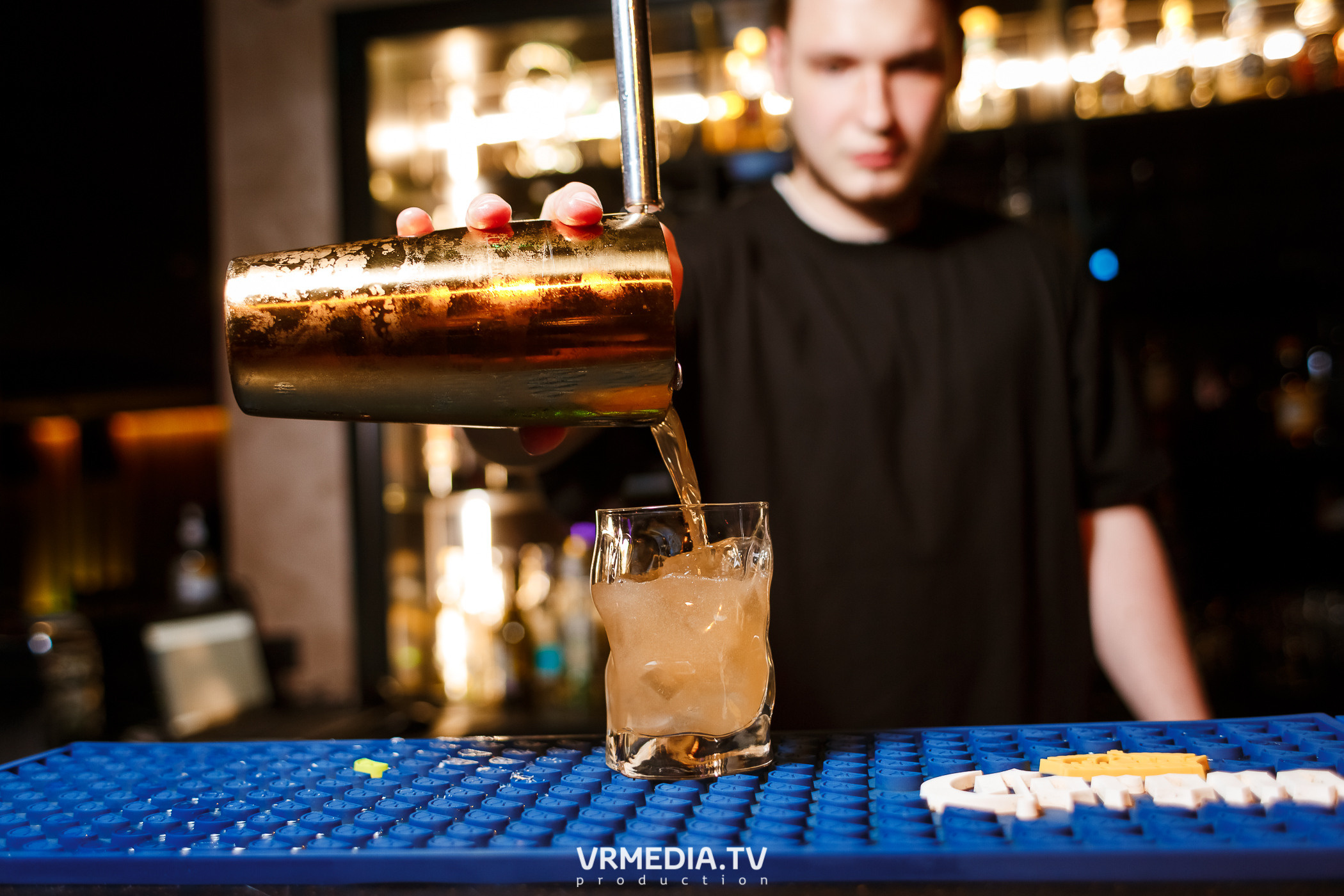 Выходные в караоке-баре «Volna»