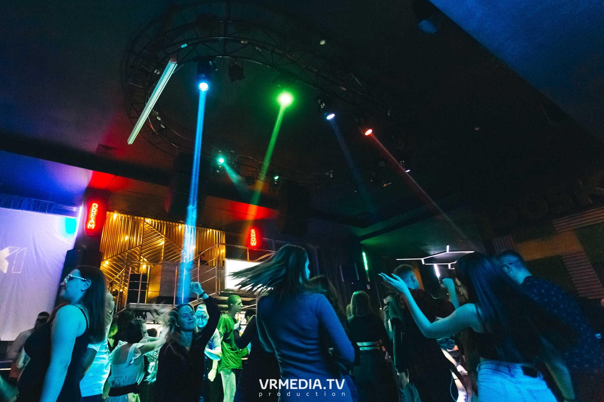 Выходные в баре «DOSKI»