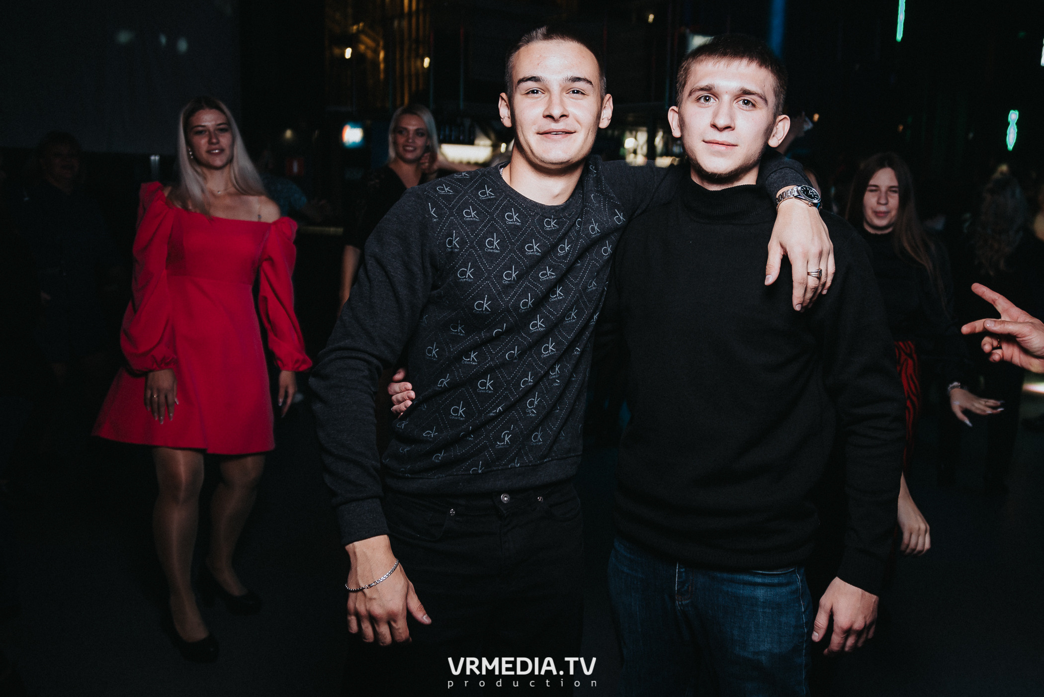 Выходные в баре «DOSKI»