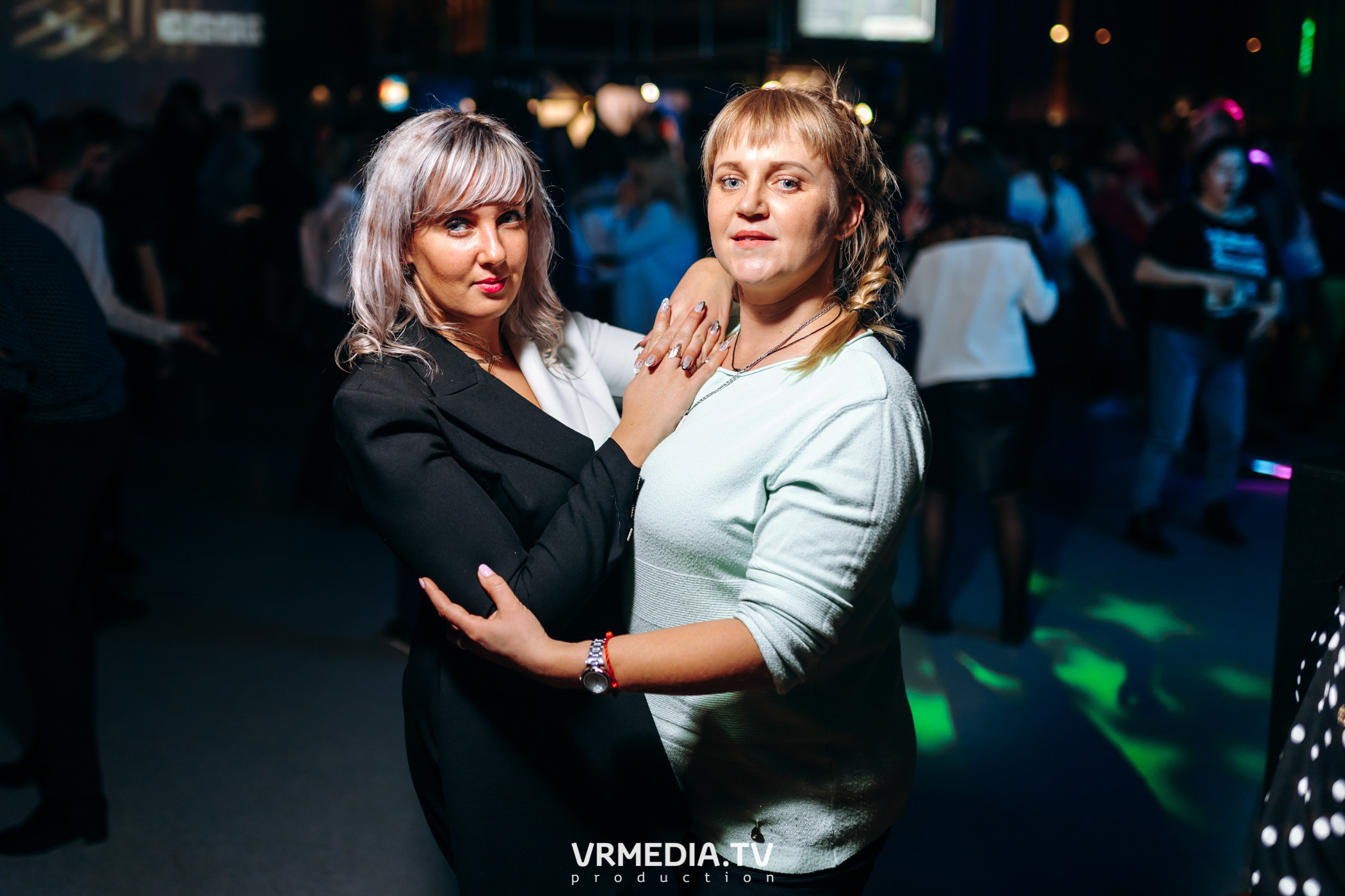 Выходные в баре «DOSKI»