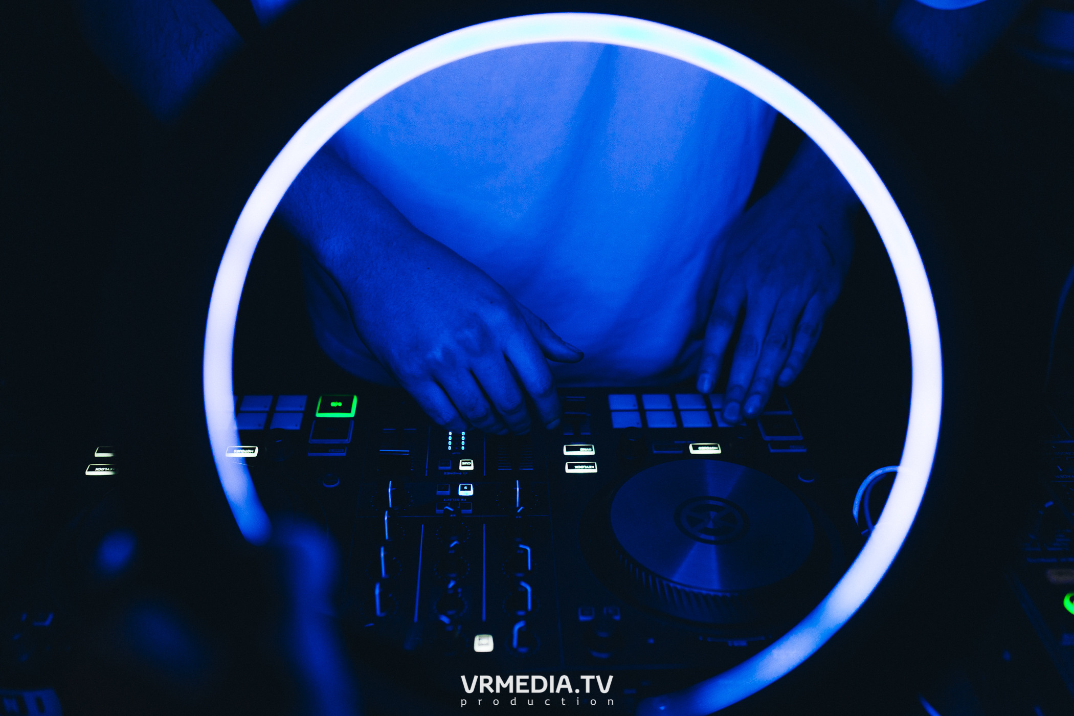 Выходные в баре «Хука Хаус»