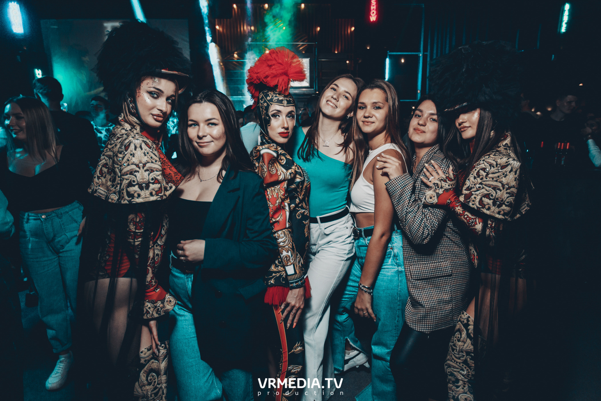 Выходные в баре «DOSKI»