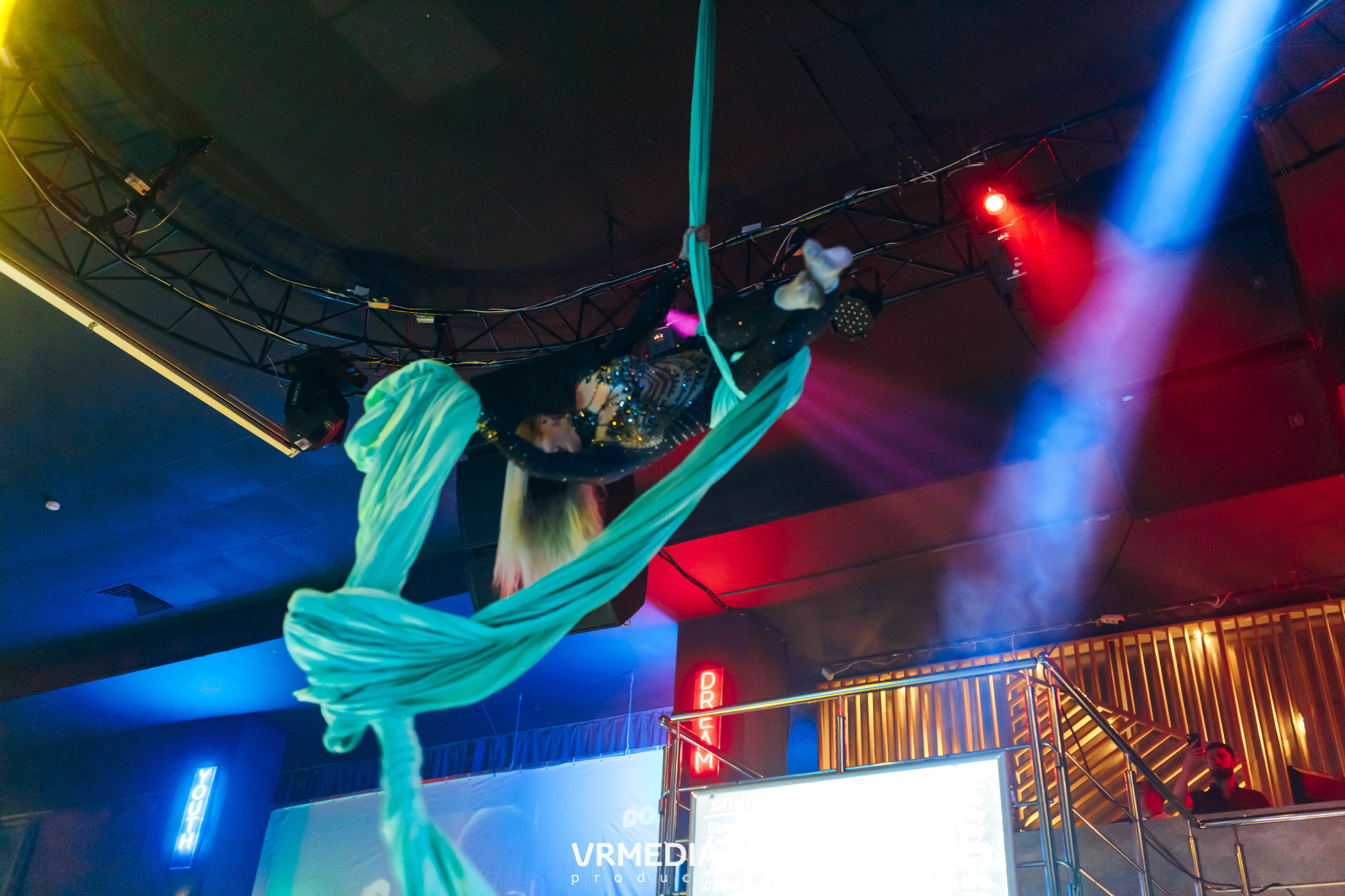 Выходные в баре «DOSKI»