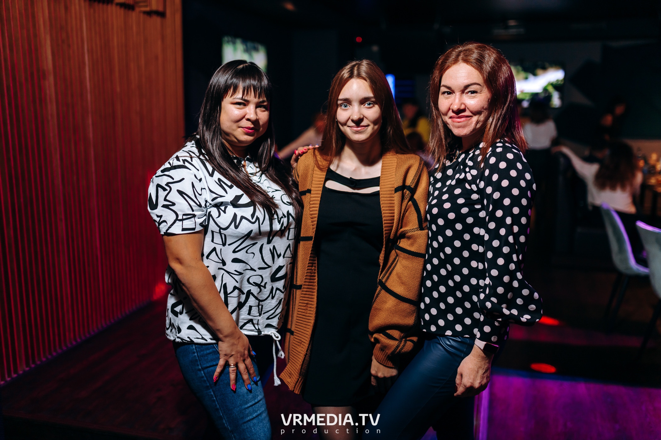 Выходные в баре «DOSKI»