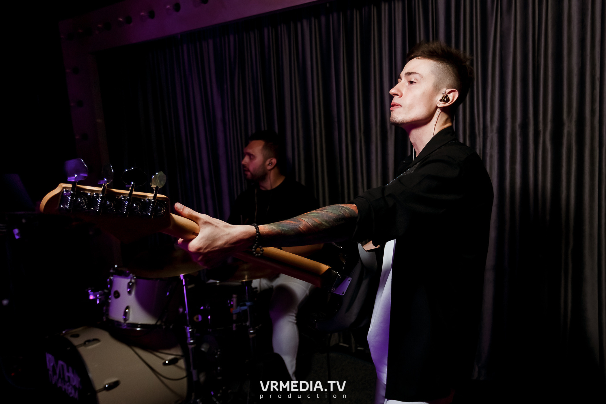 Выходные в караоке-баре «Volna»