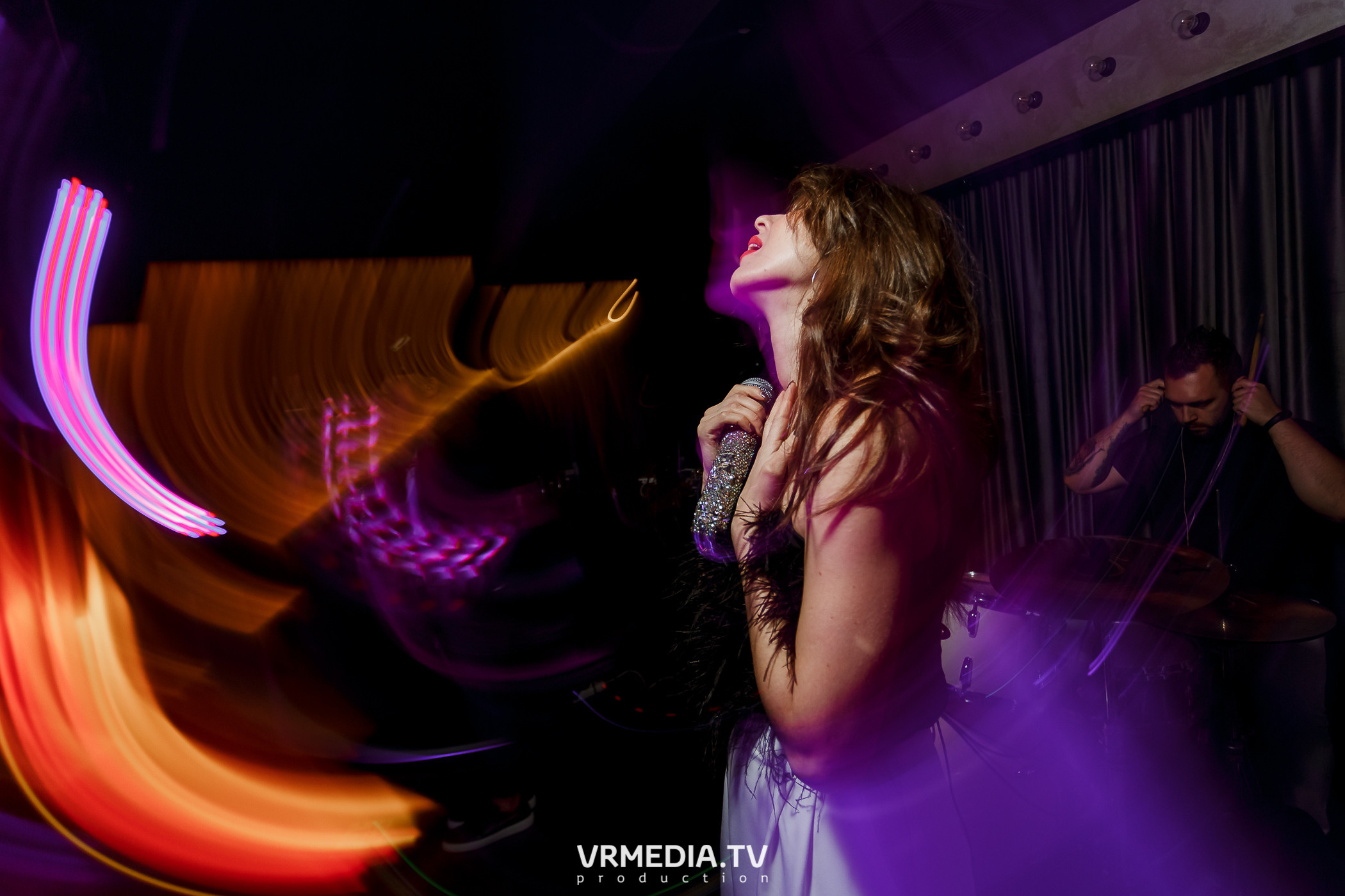 Выходные в караоке-баре «Volna»