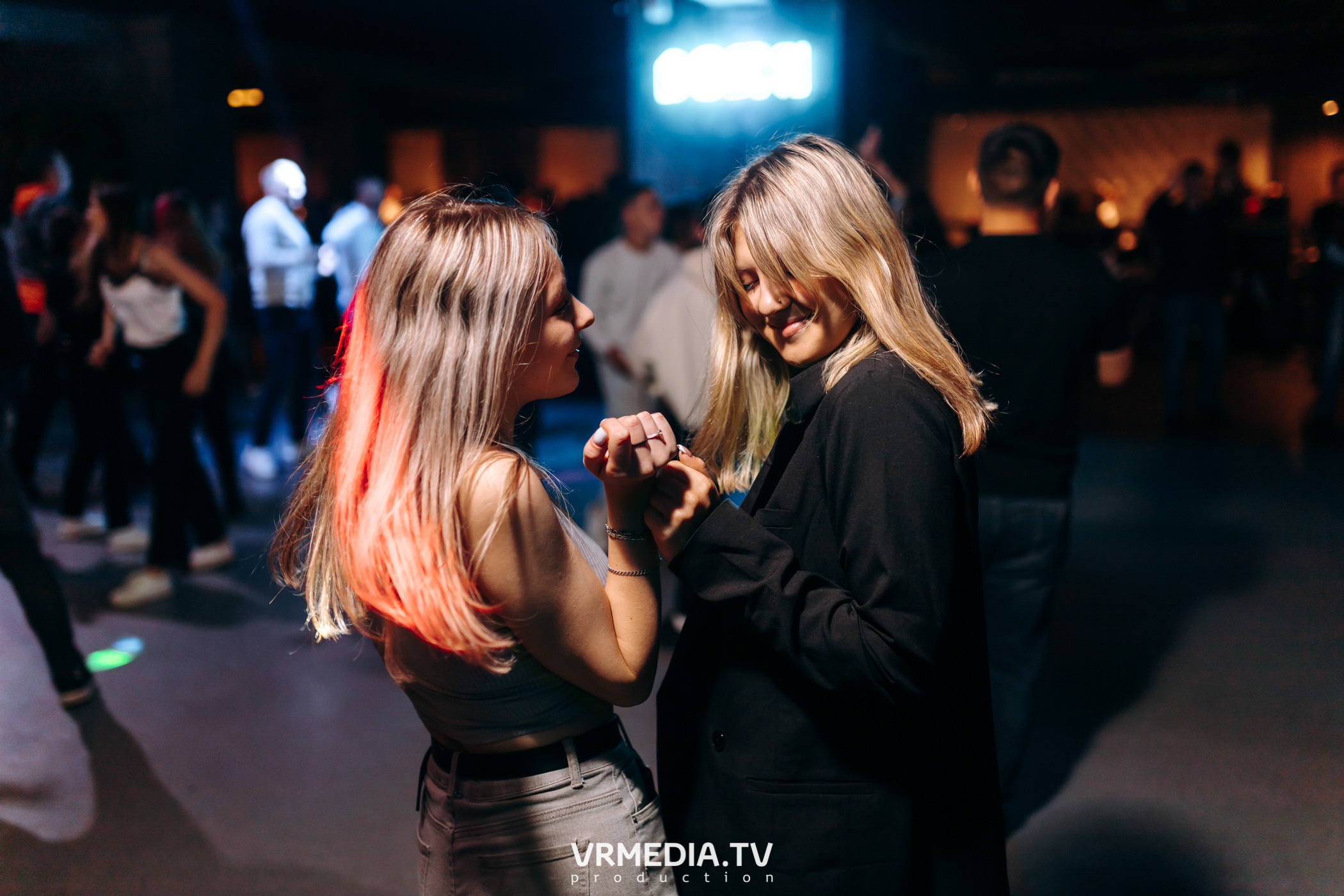 Выходные в баре «DOSKI»