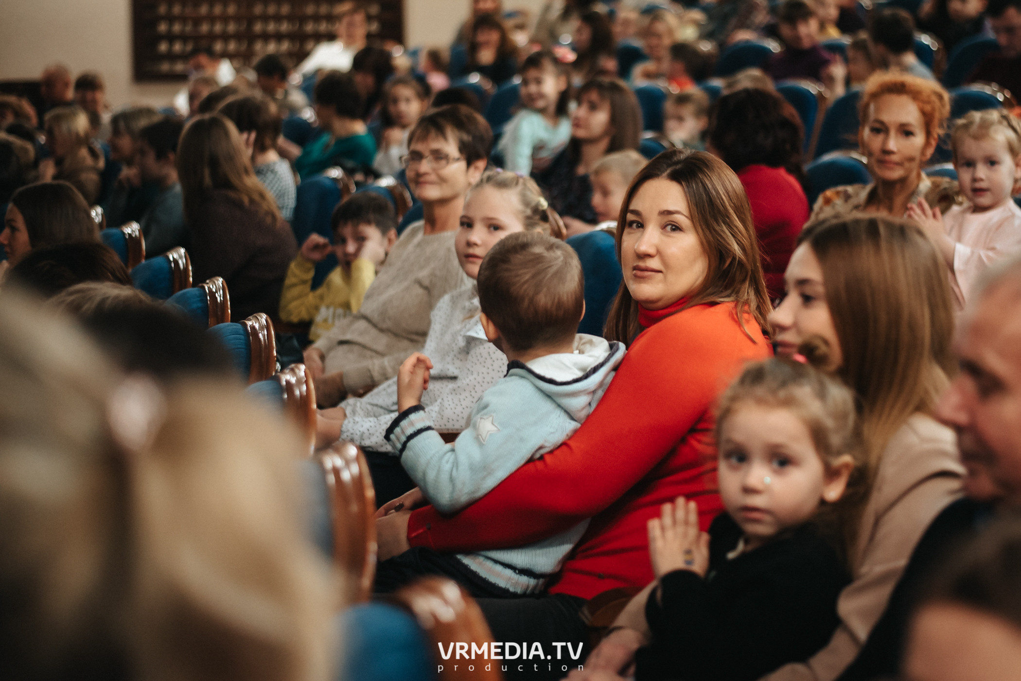 Шоу мыльных пузырей CLINK