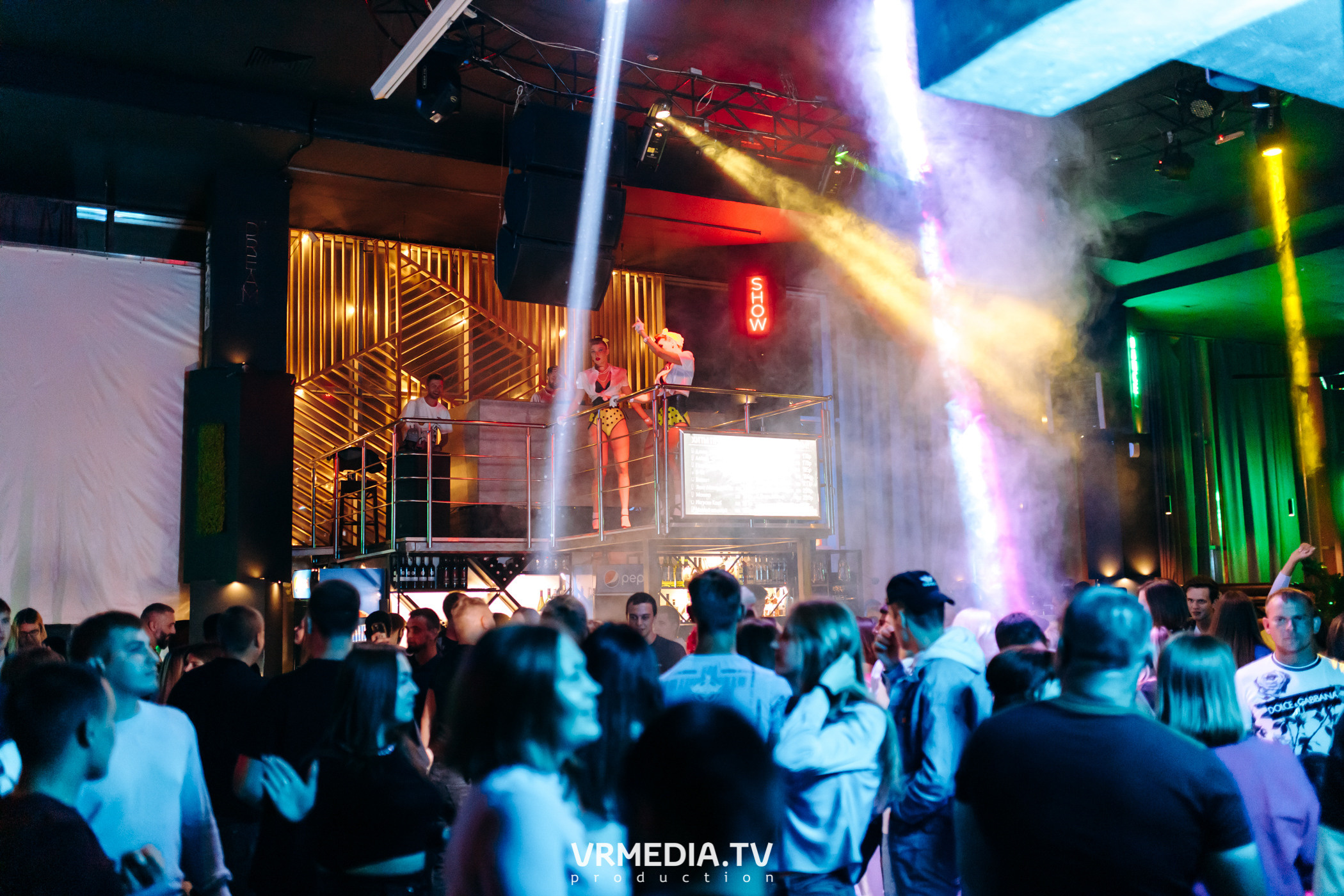 Выходные в баре «DOSKI»