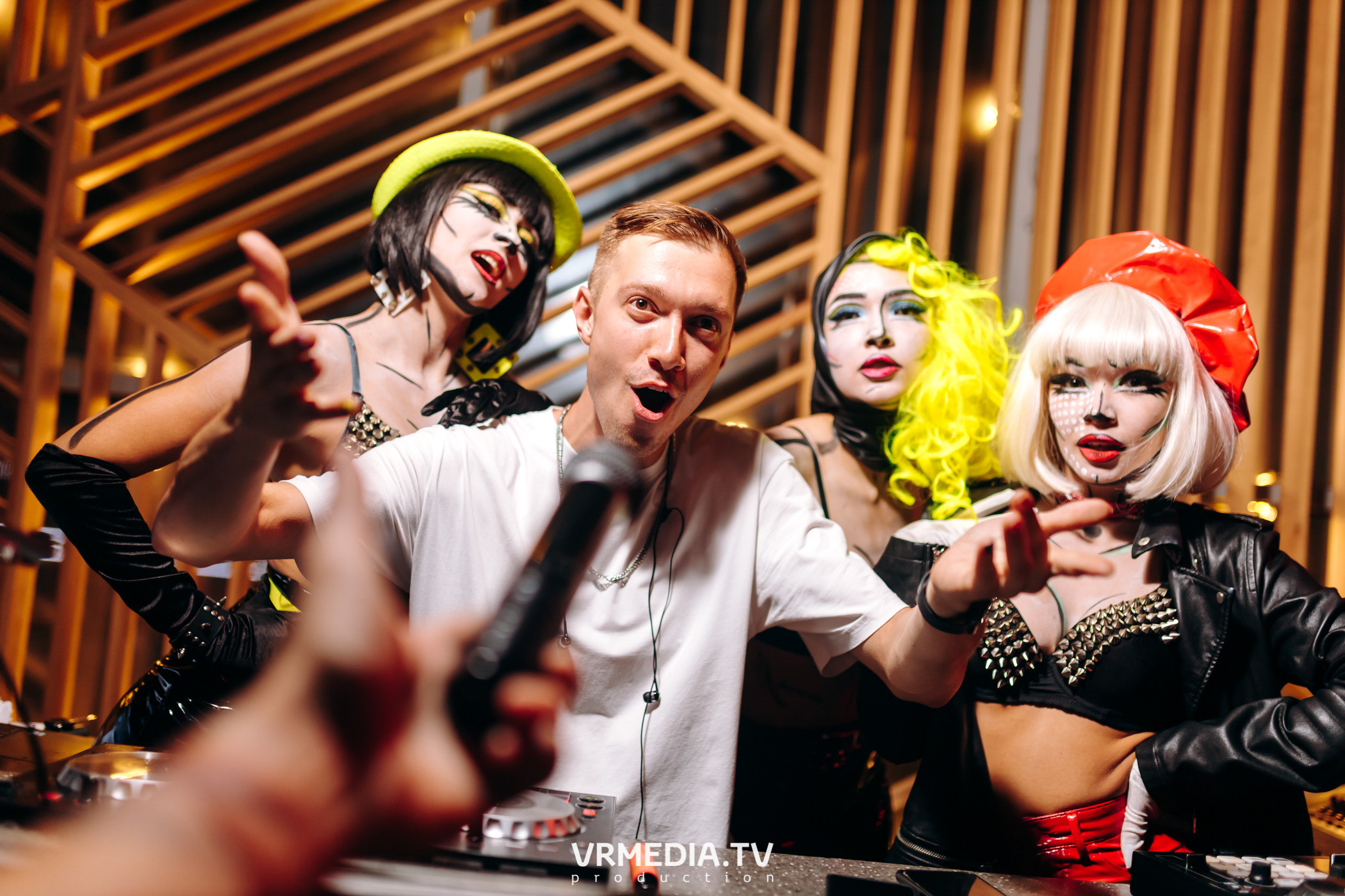 Выходные в баре «DOSKI»