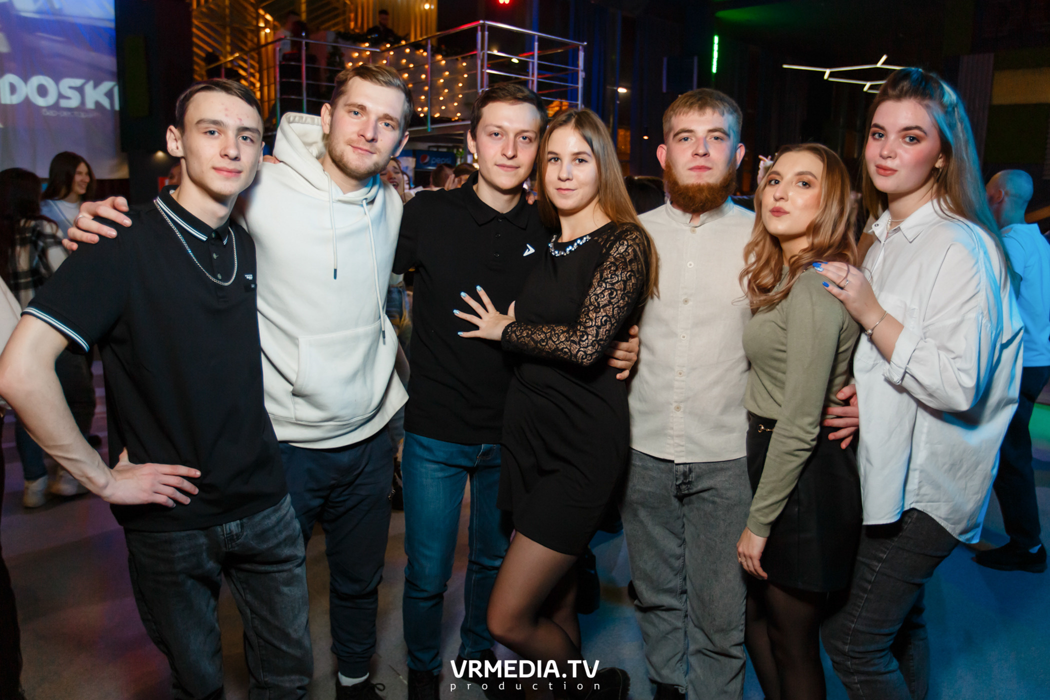 Выходные в баре «DOSKI»