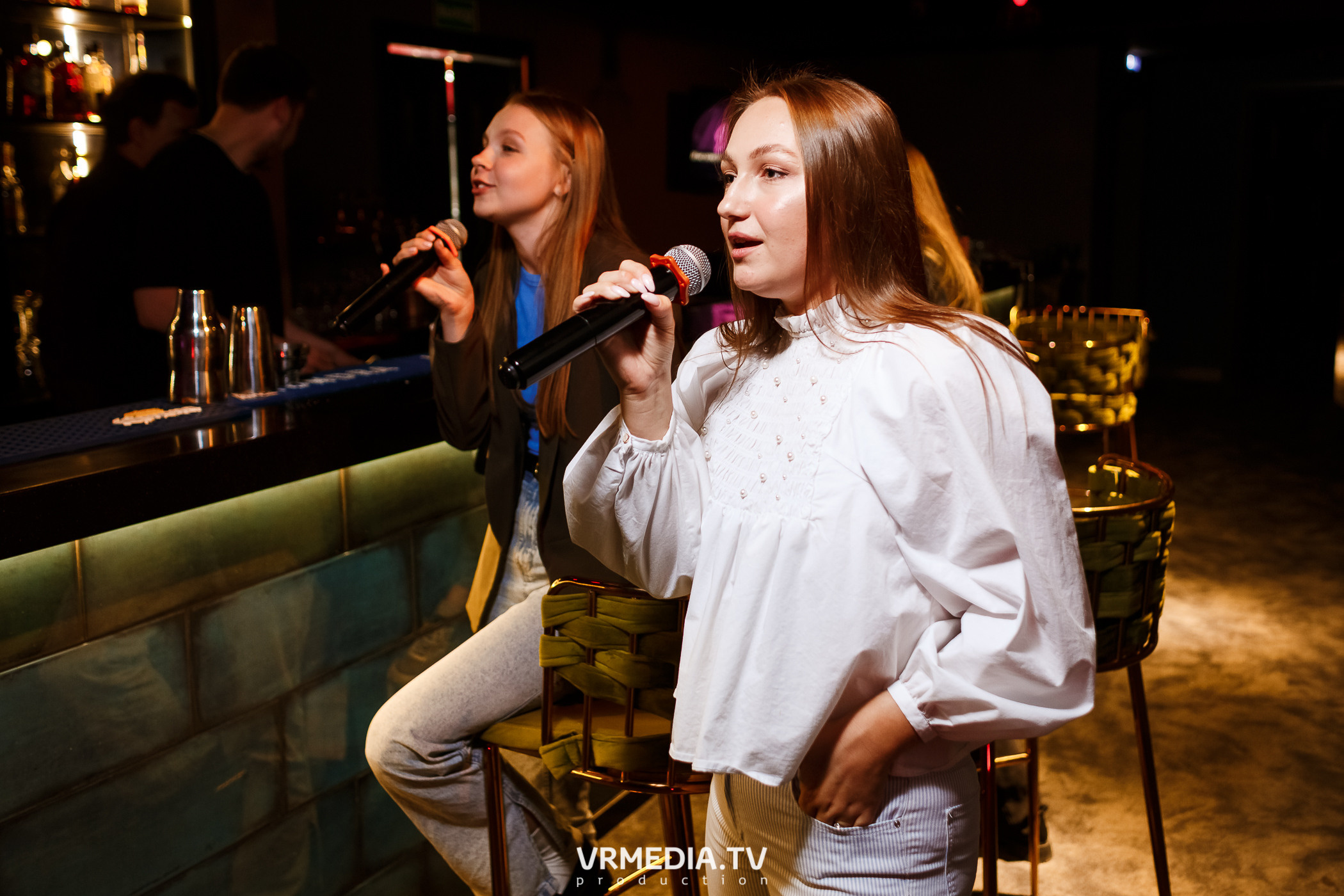 Выходные в караоке-баре «Volna»