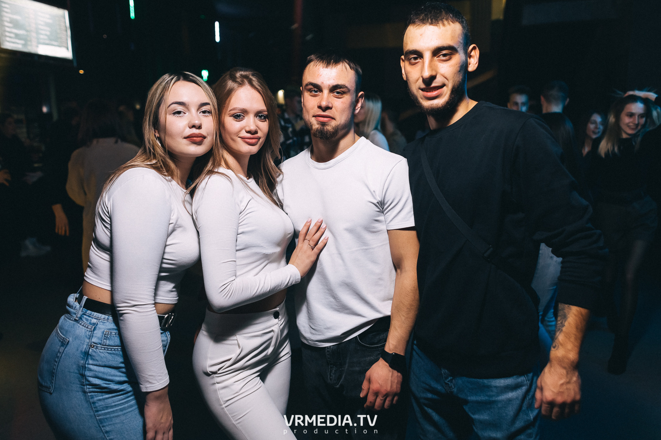 Выходные в баре «DOSKI»