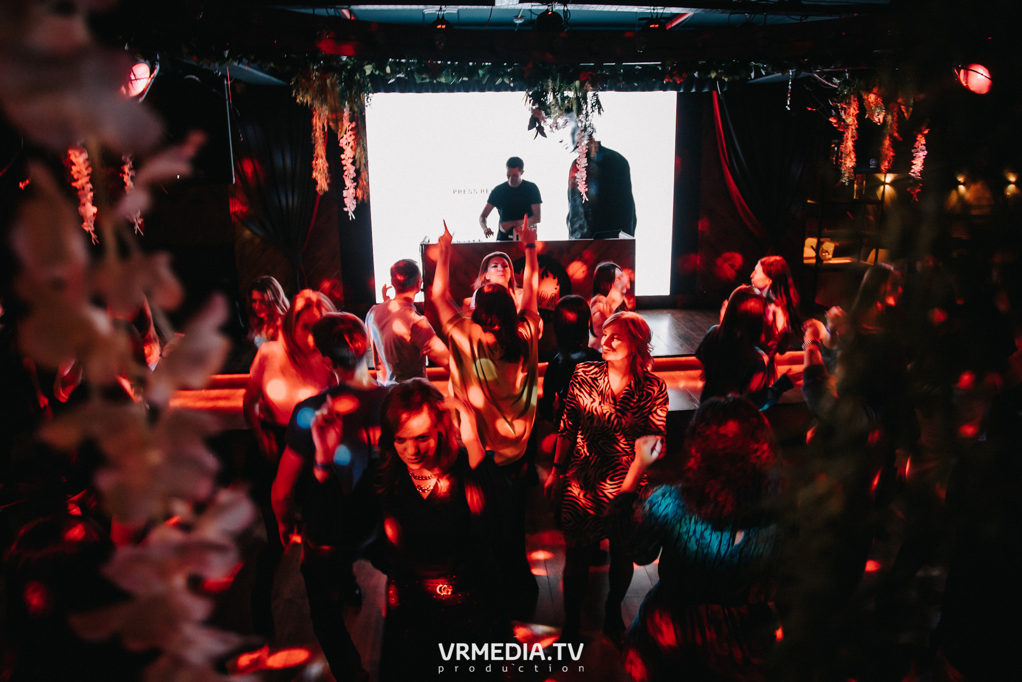 #ЖАРКИЕДНИИНОЧИ в гриль-баре «Жара»