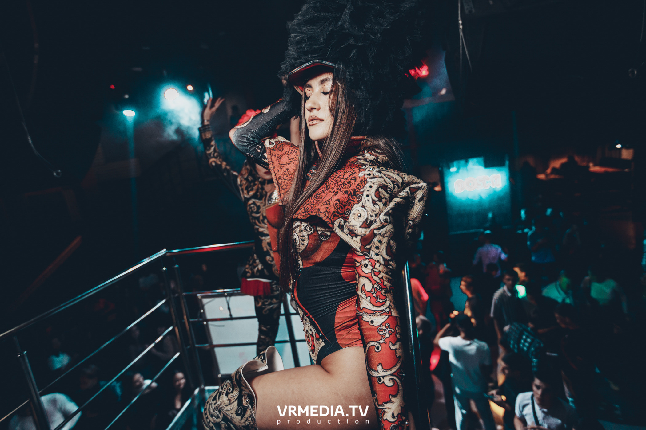 Выходные в баре «DOSKI»